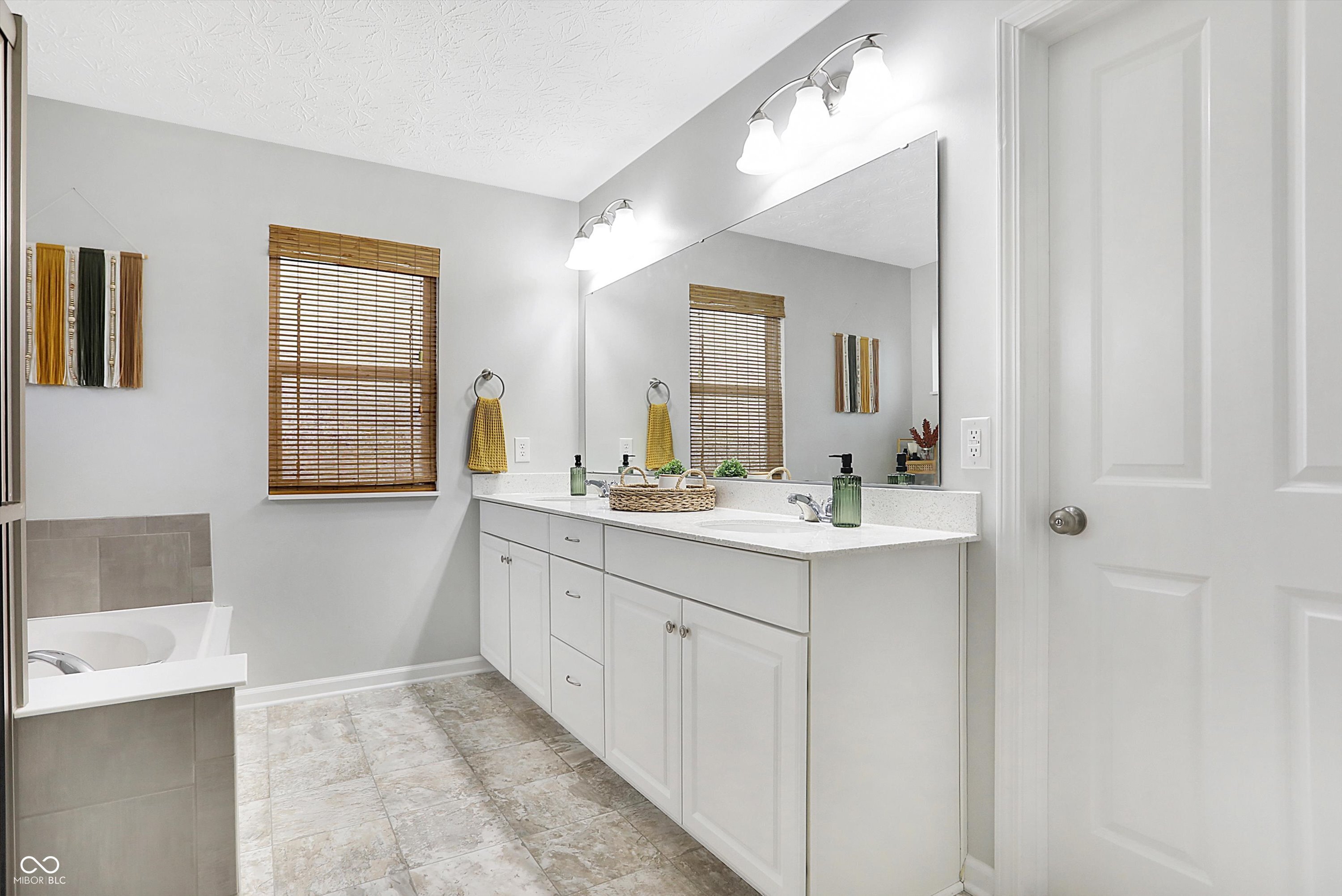1353 Avocet Drive