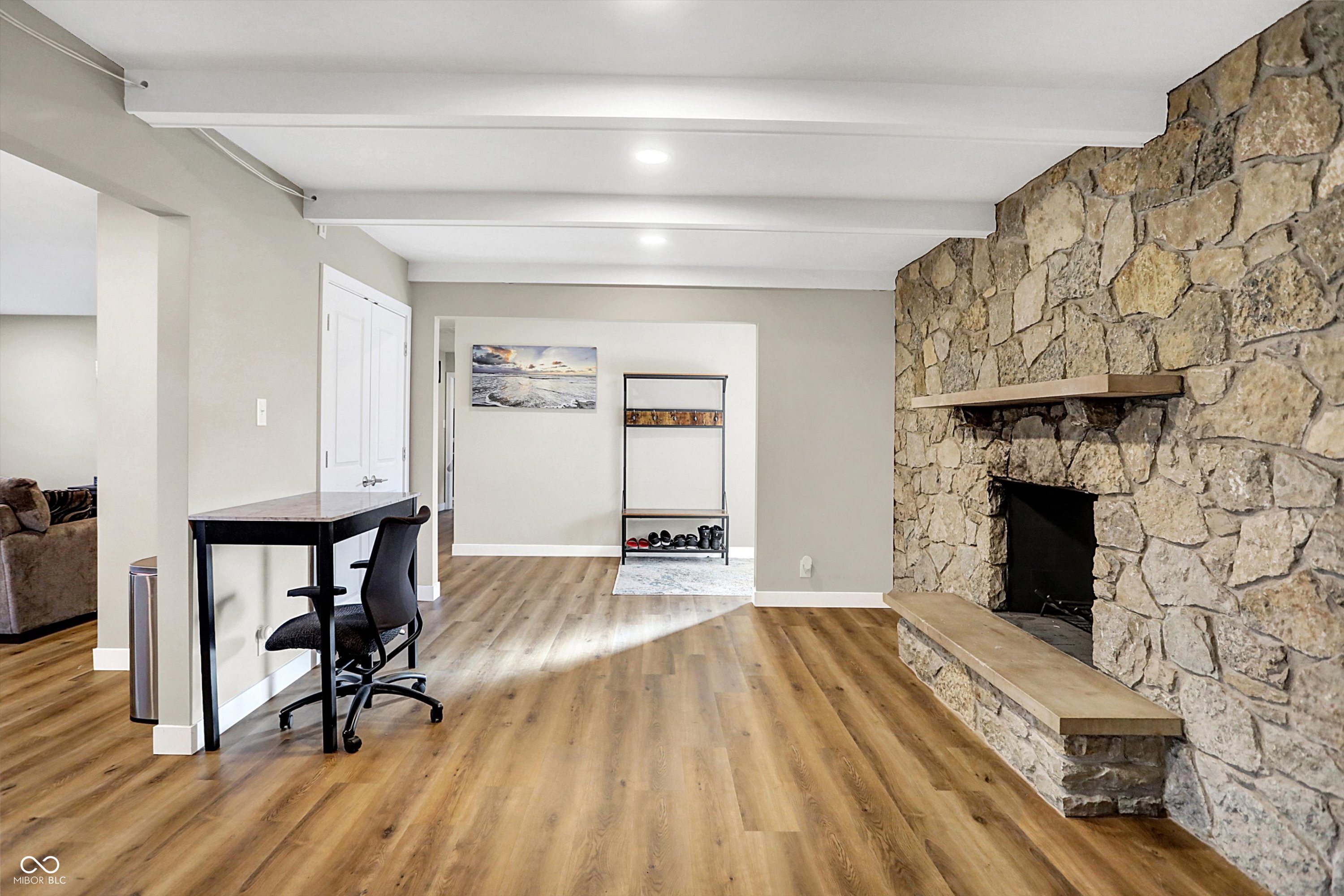 1442 Northbrook Drive