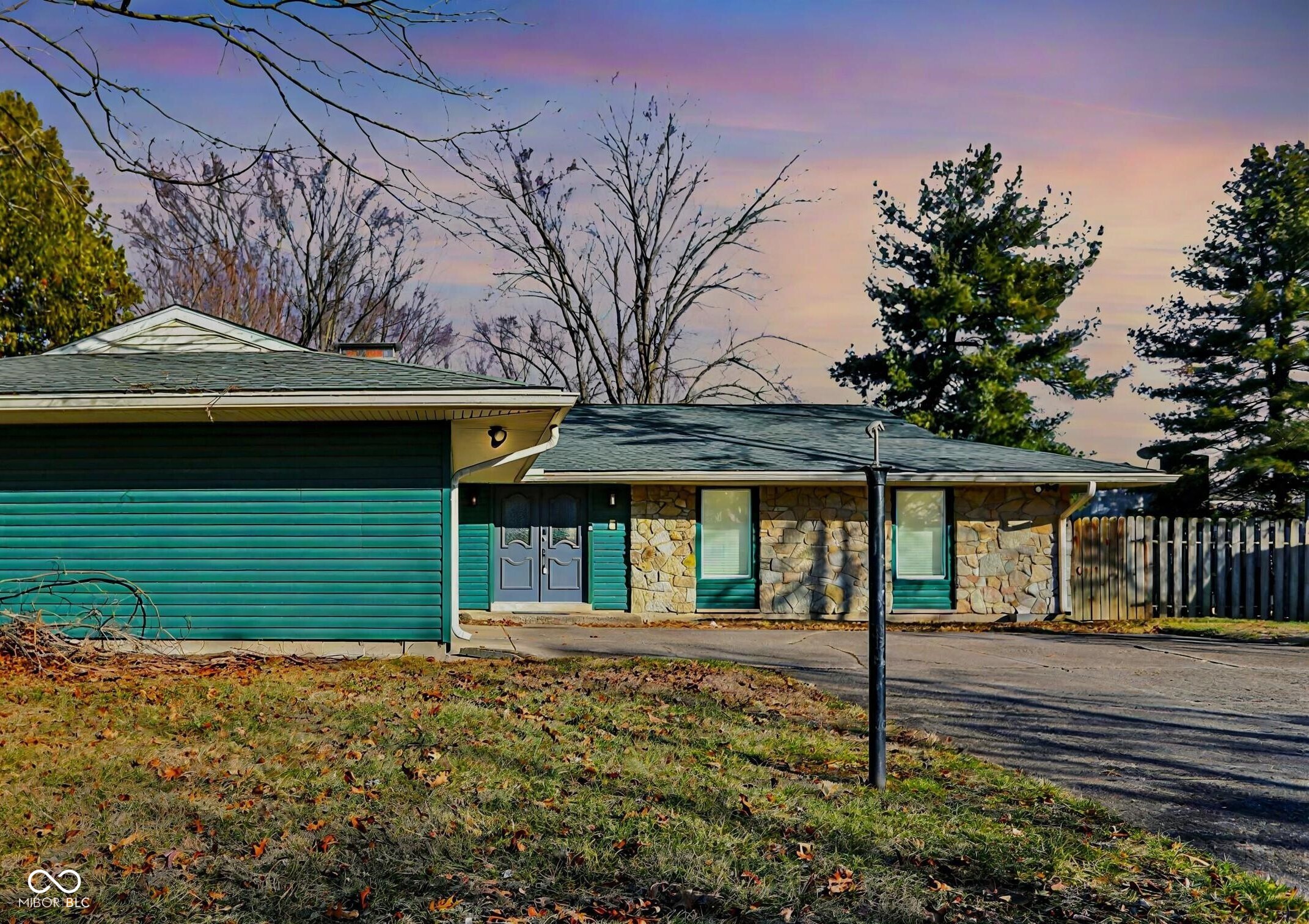 1442 Northbrook Drive