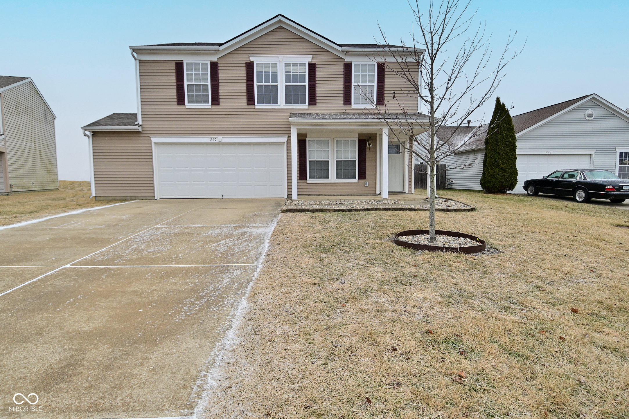 1310 Shadetree Lane