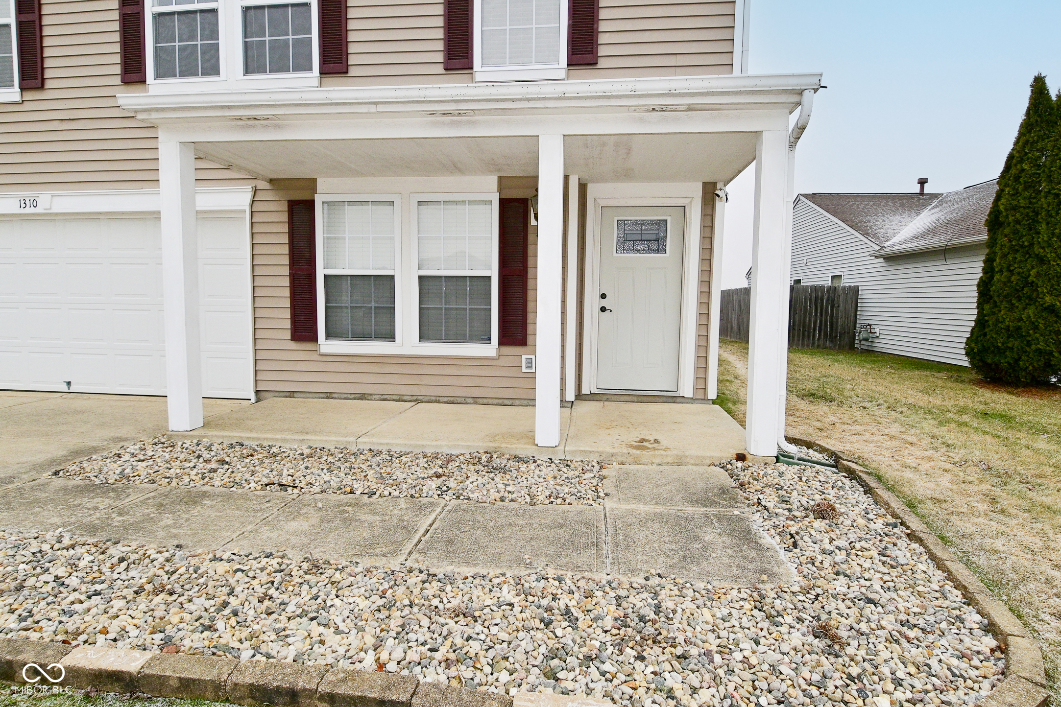 1310 Shadetree Lane