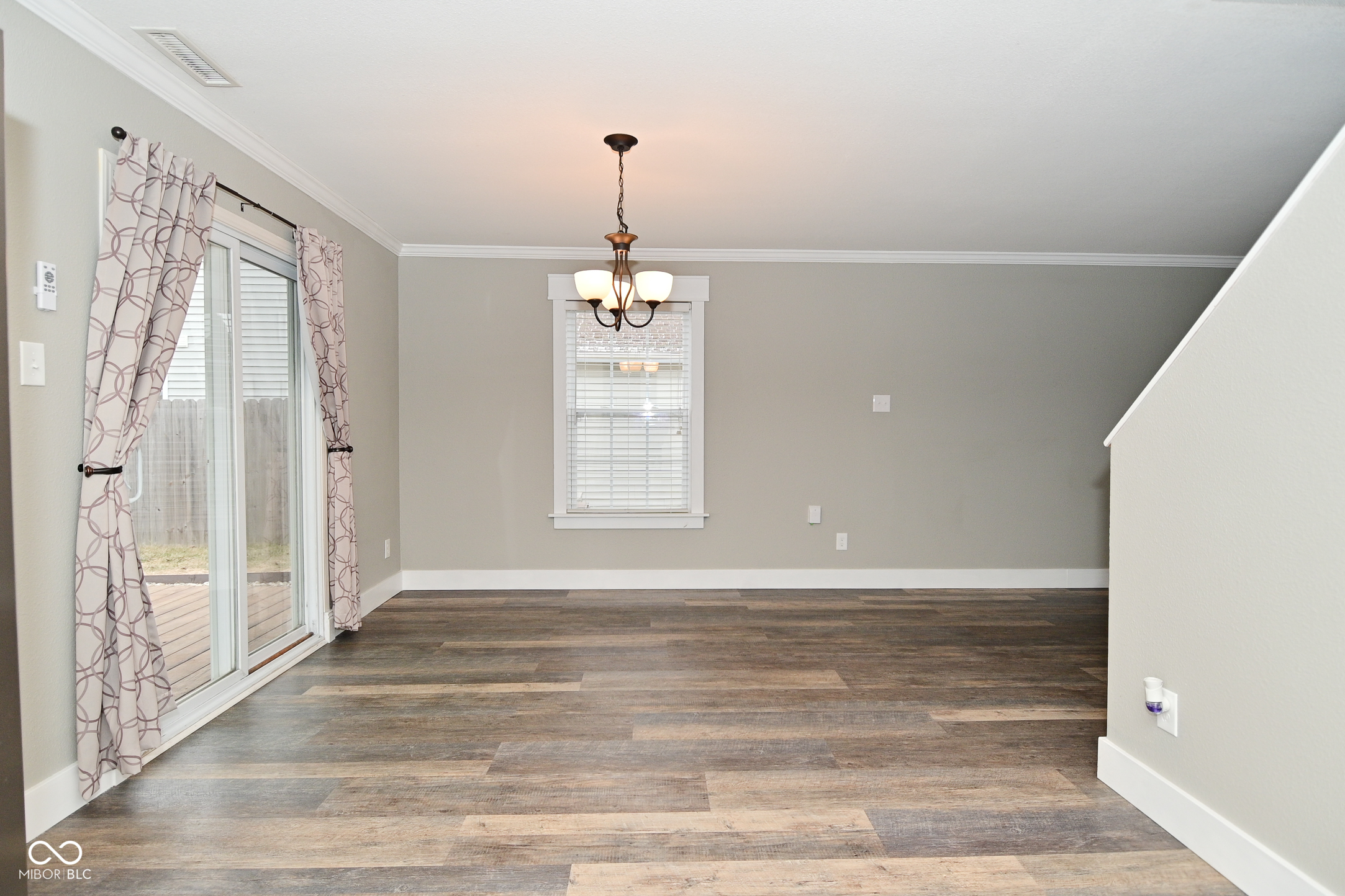 1310 Shadetree Lane
