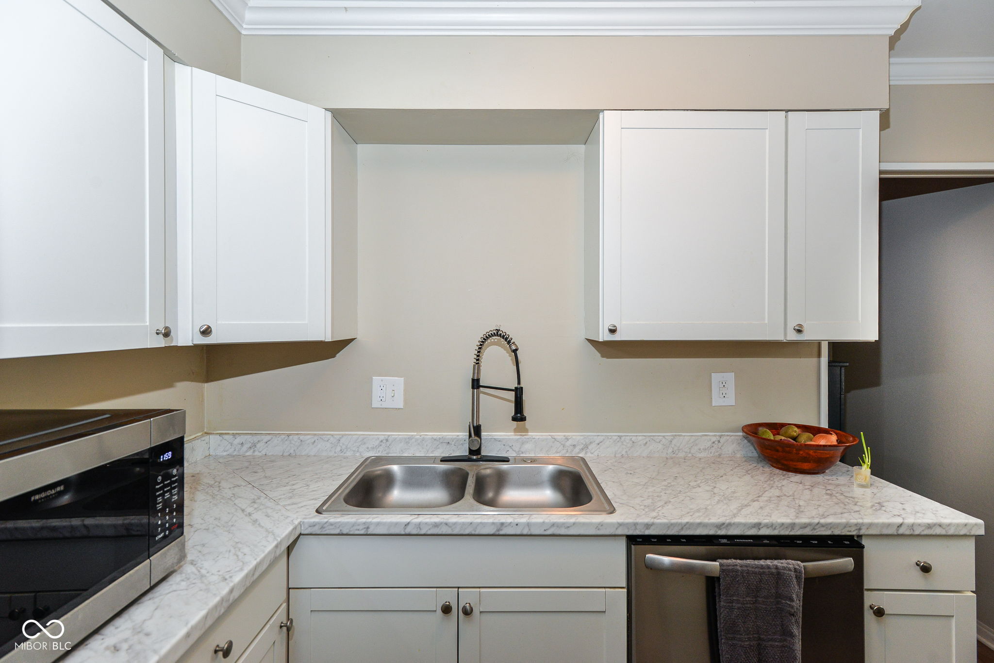 2534 Morning Star Drive