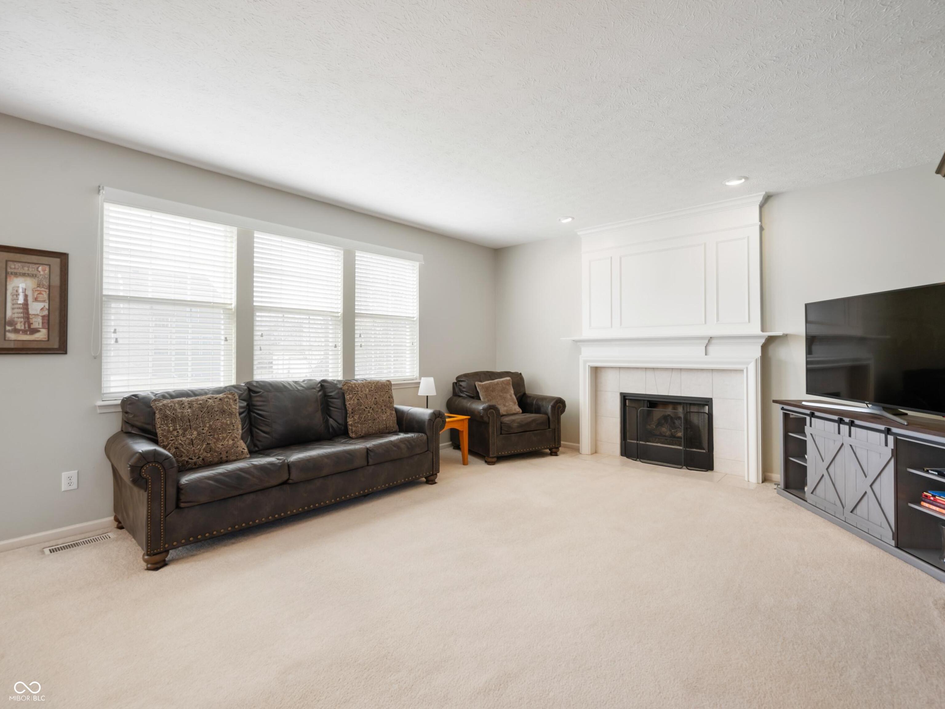 8256 Plumwood Lane