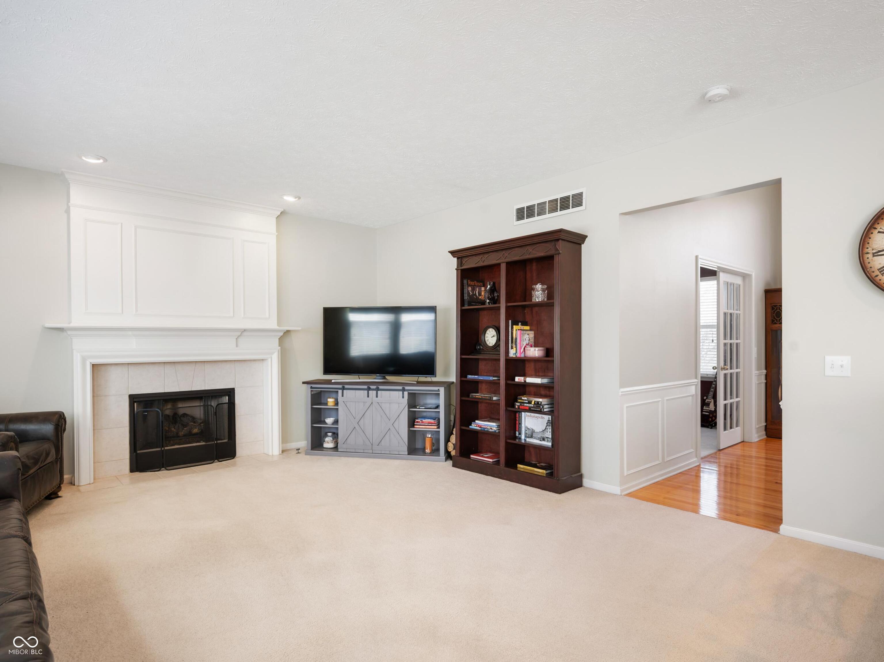 8256 Plumwood Lane