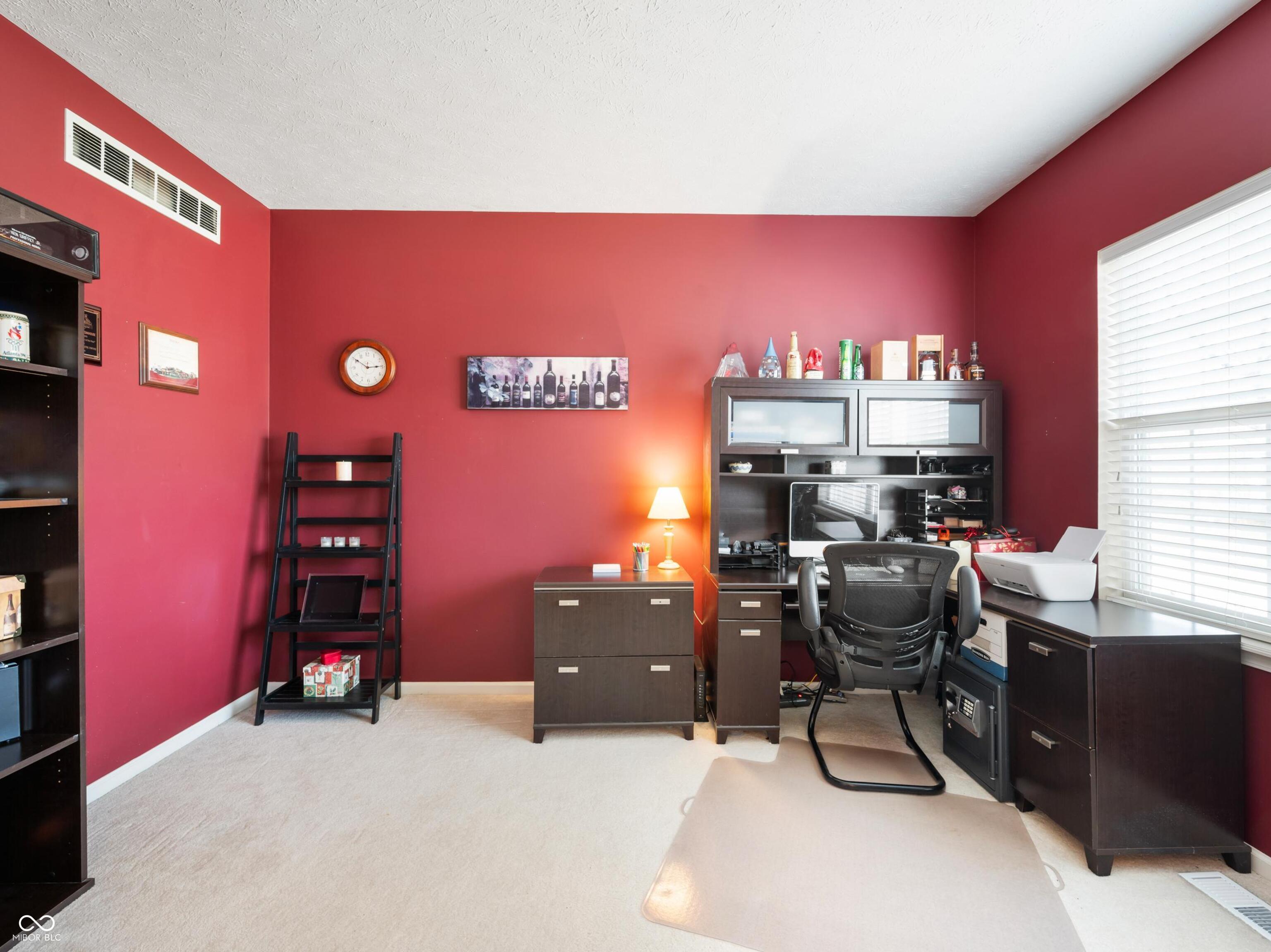 8256 Plumwood Lane