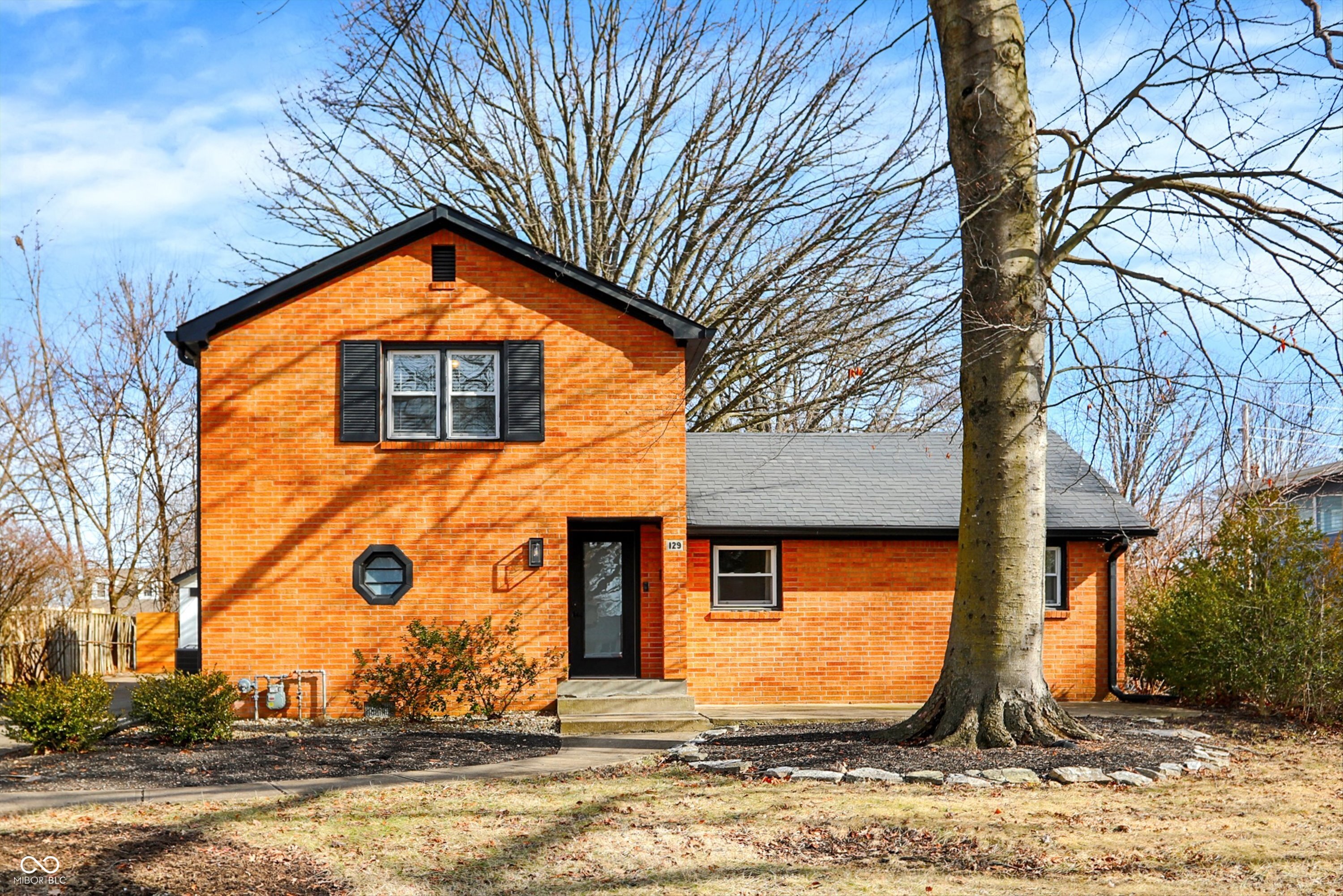 129 N Sadlier Drive