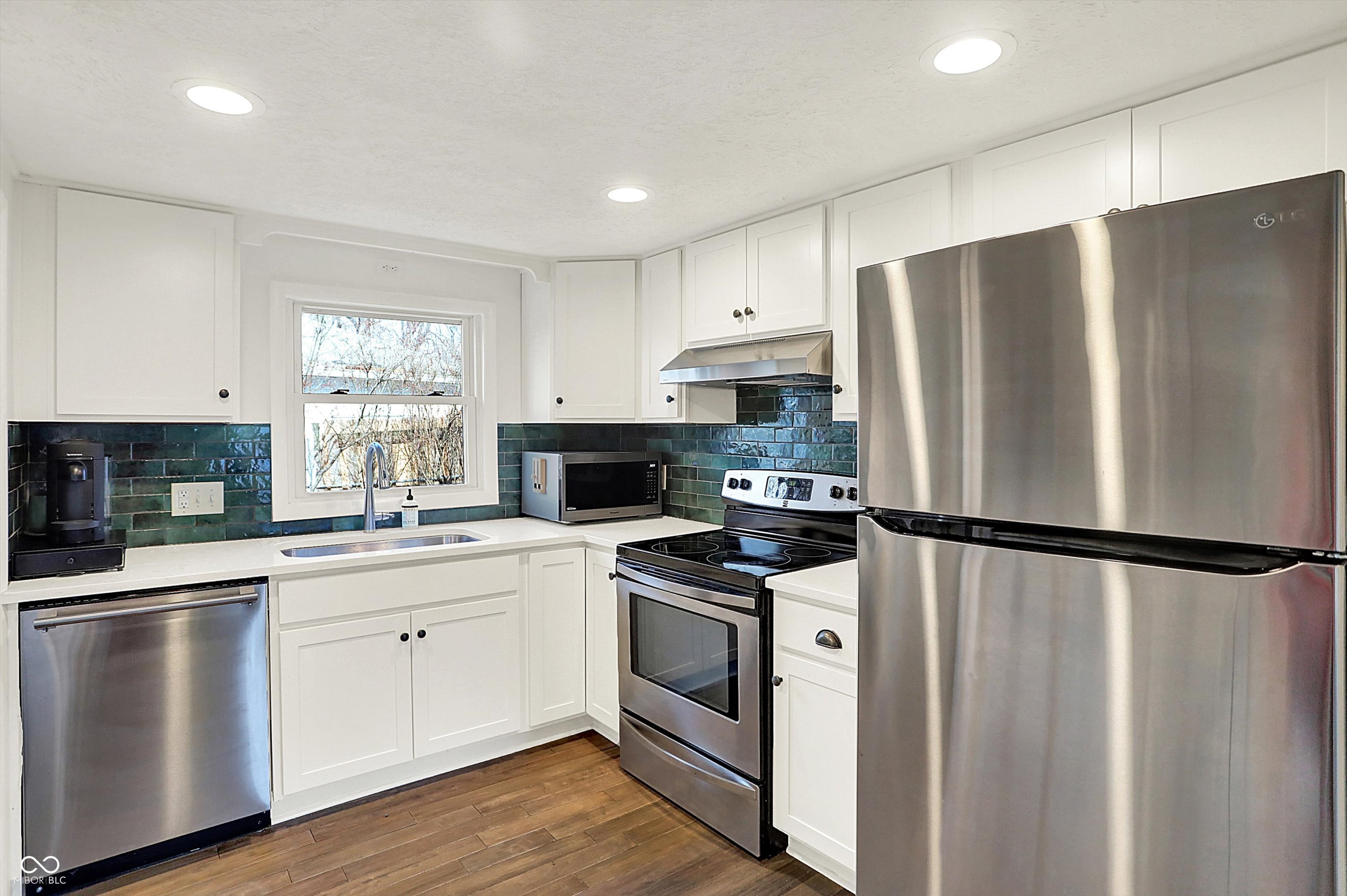 129 N Sadlier Drive