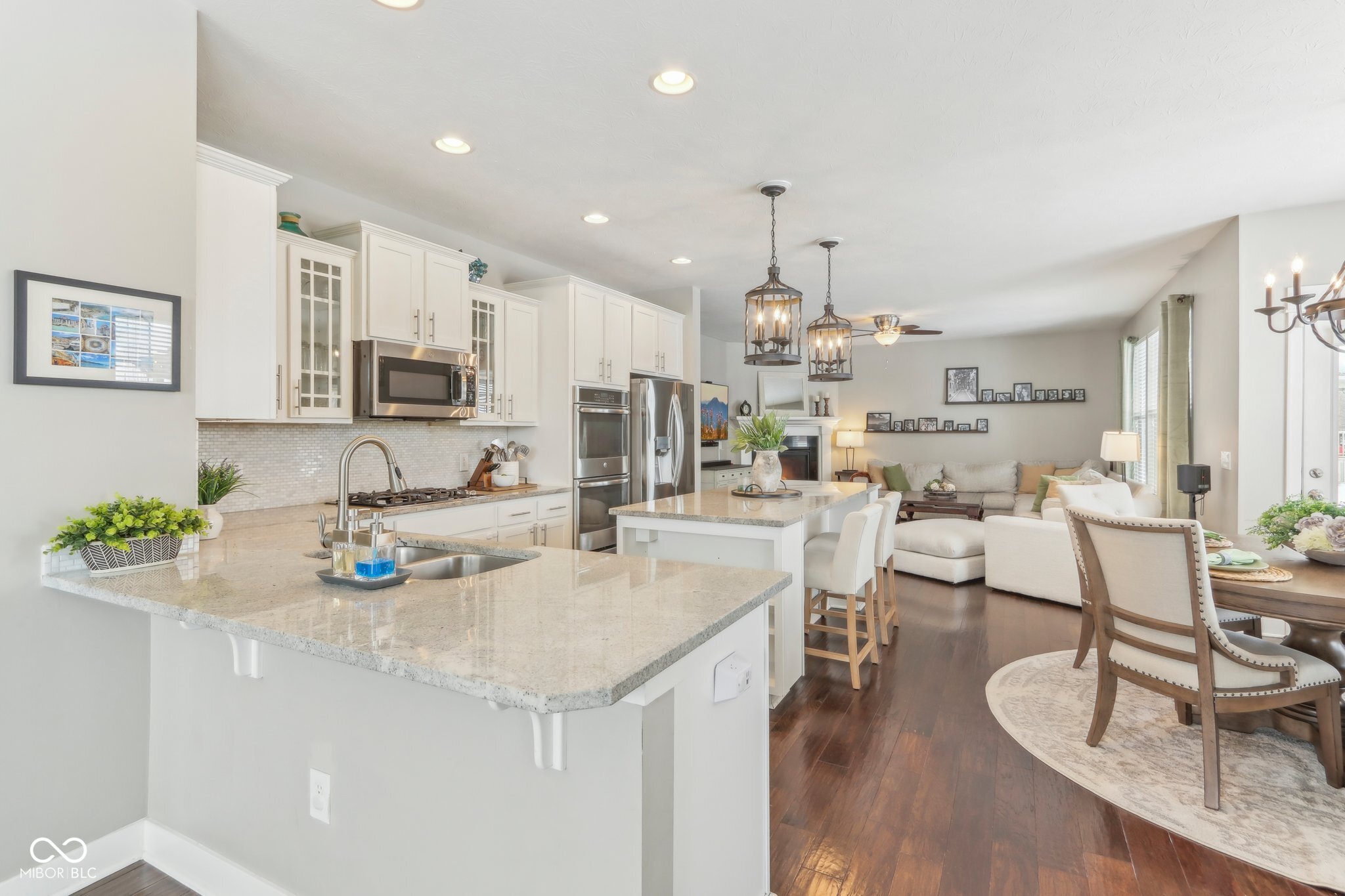 5528 Cottage Grove Lane