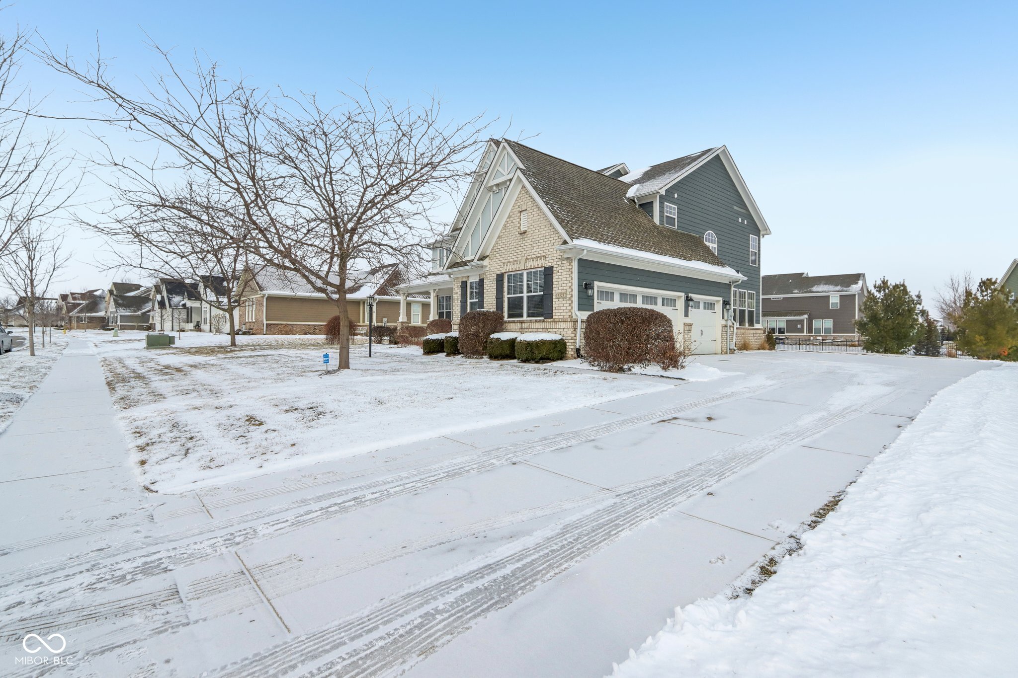 5528 Cottage Grove Lane