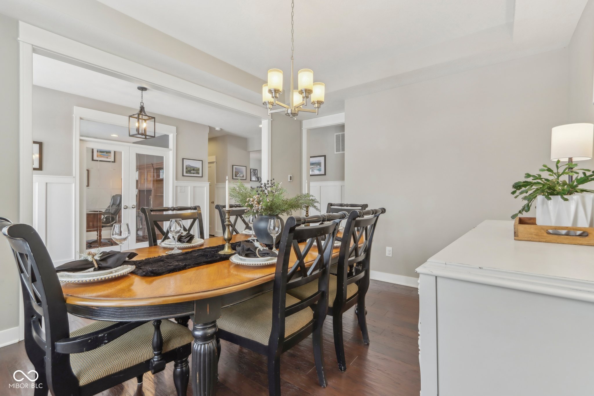 5528 Cottage Grove Lane