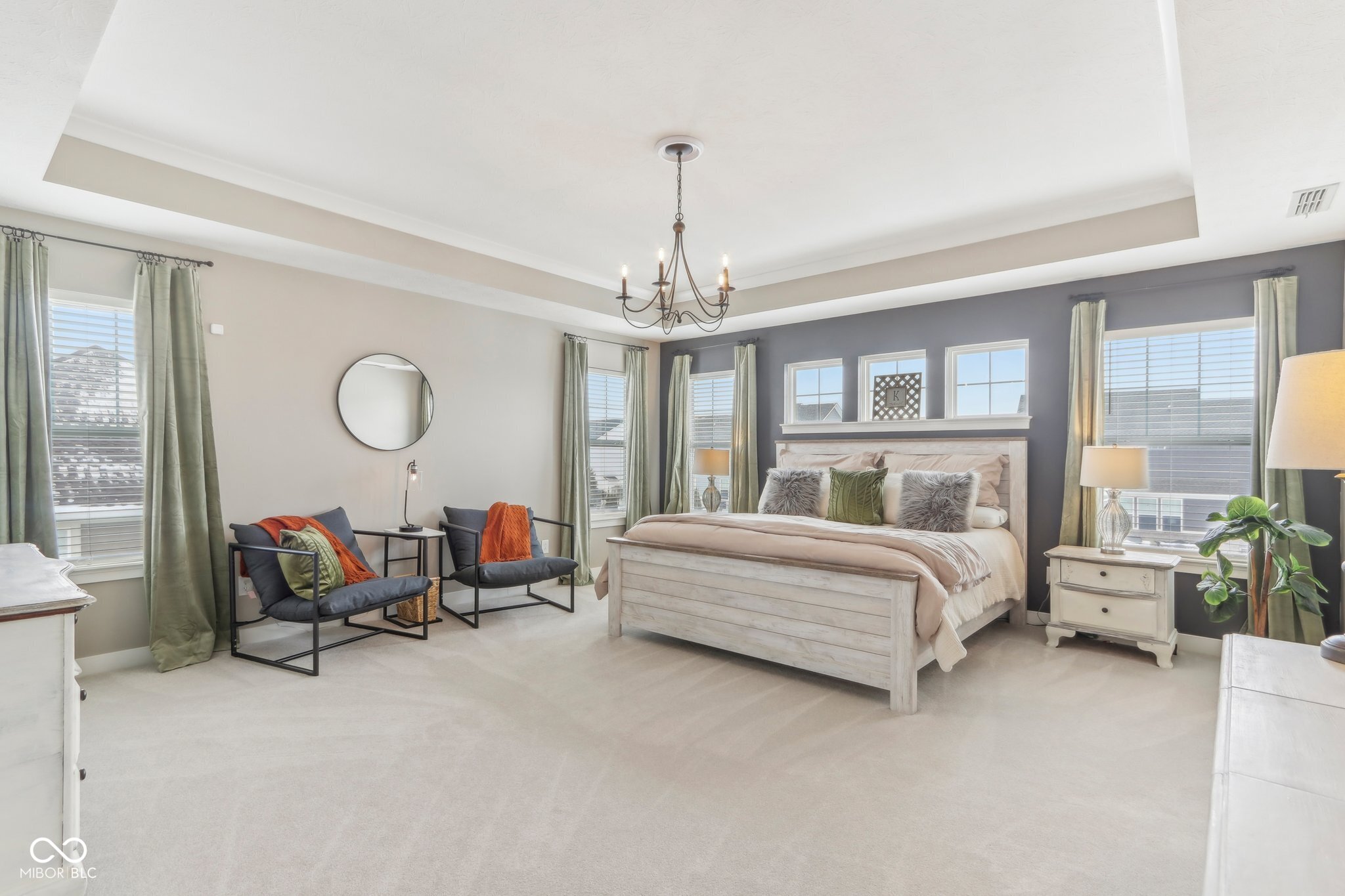 5528 Cottage Grove Lane