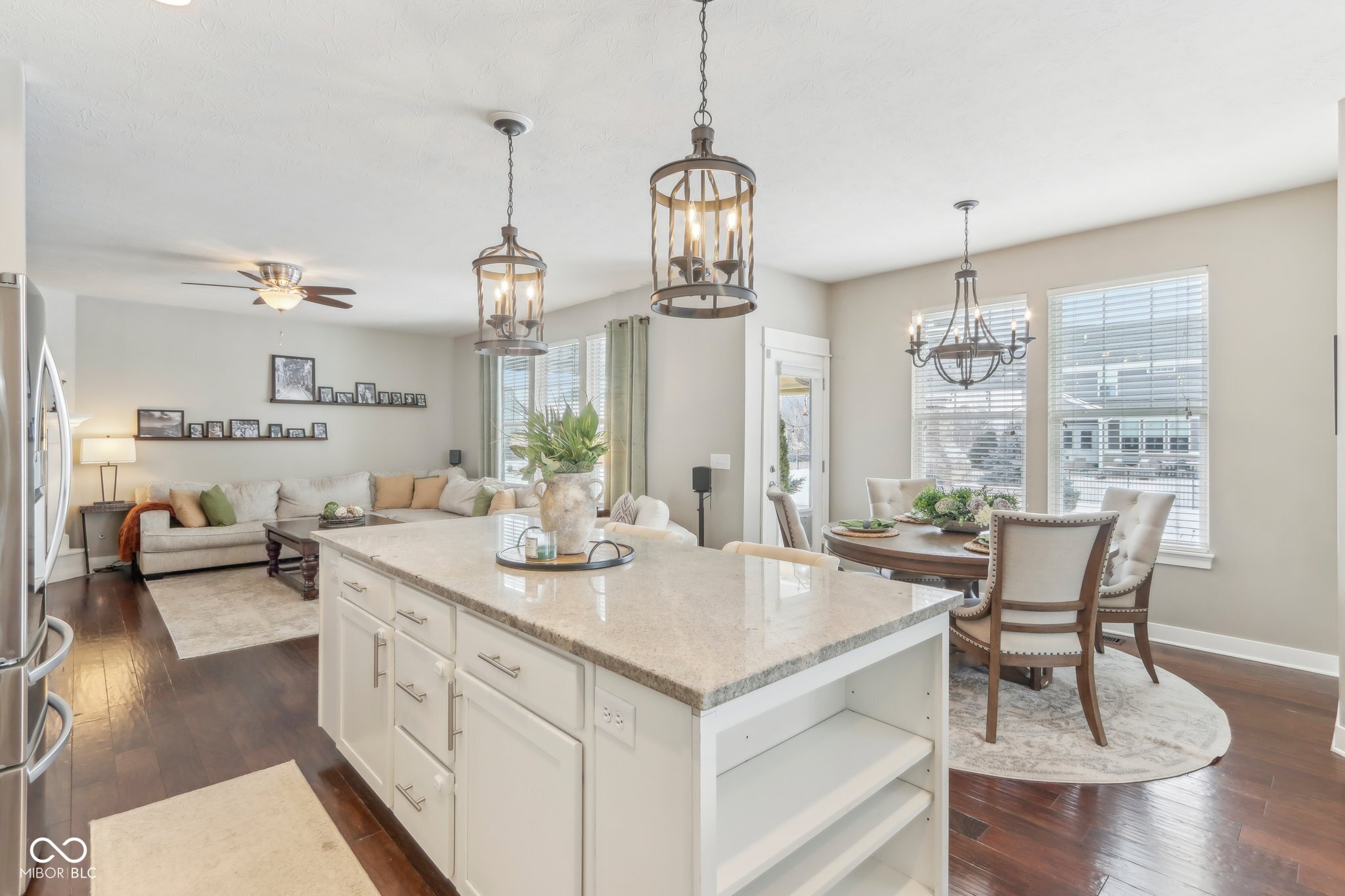 5528 Cottage Grove Lane