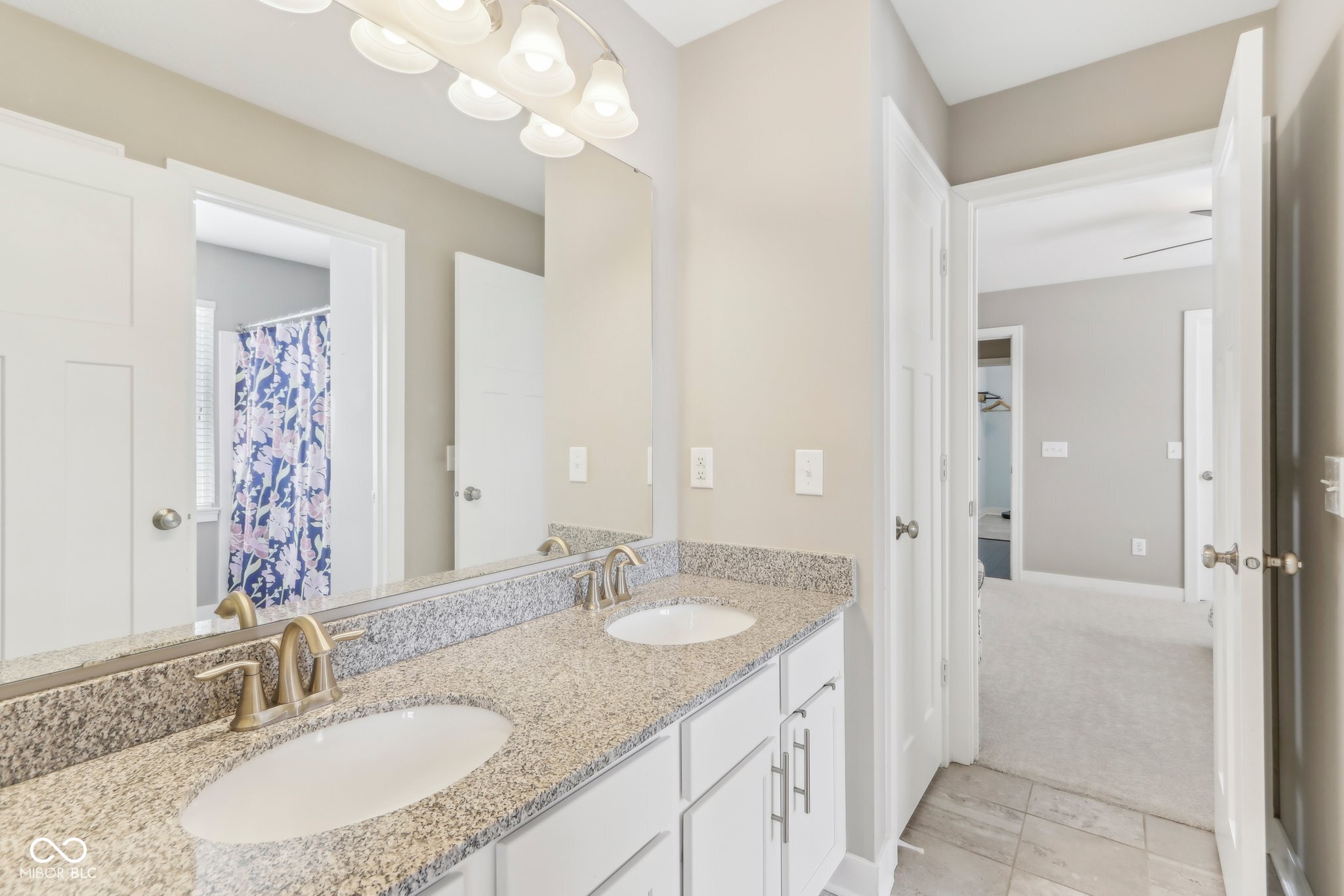 5528 Cottage Grove Lane