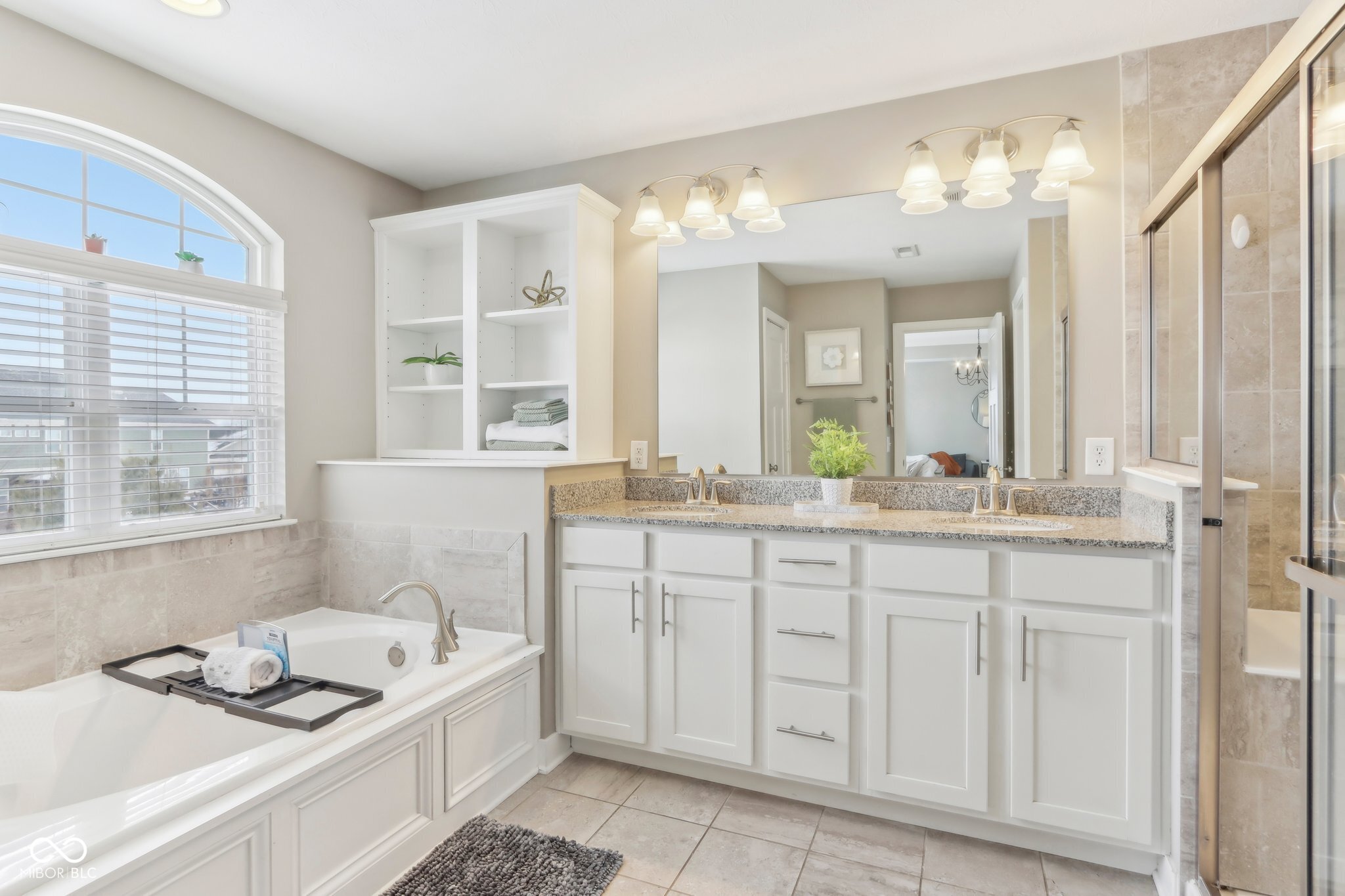 5528 Cottage Grove Lane