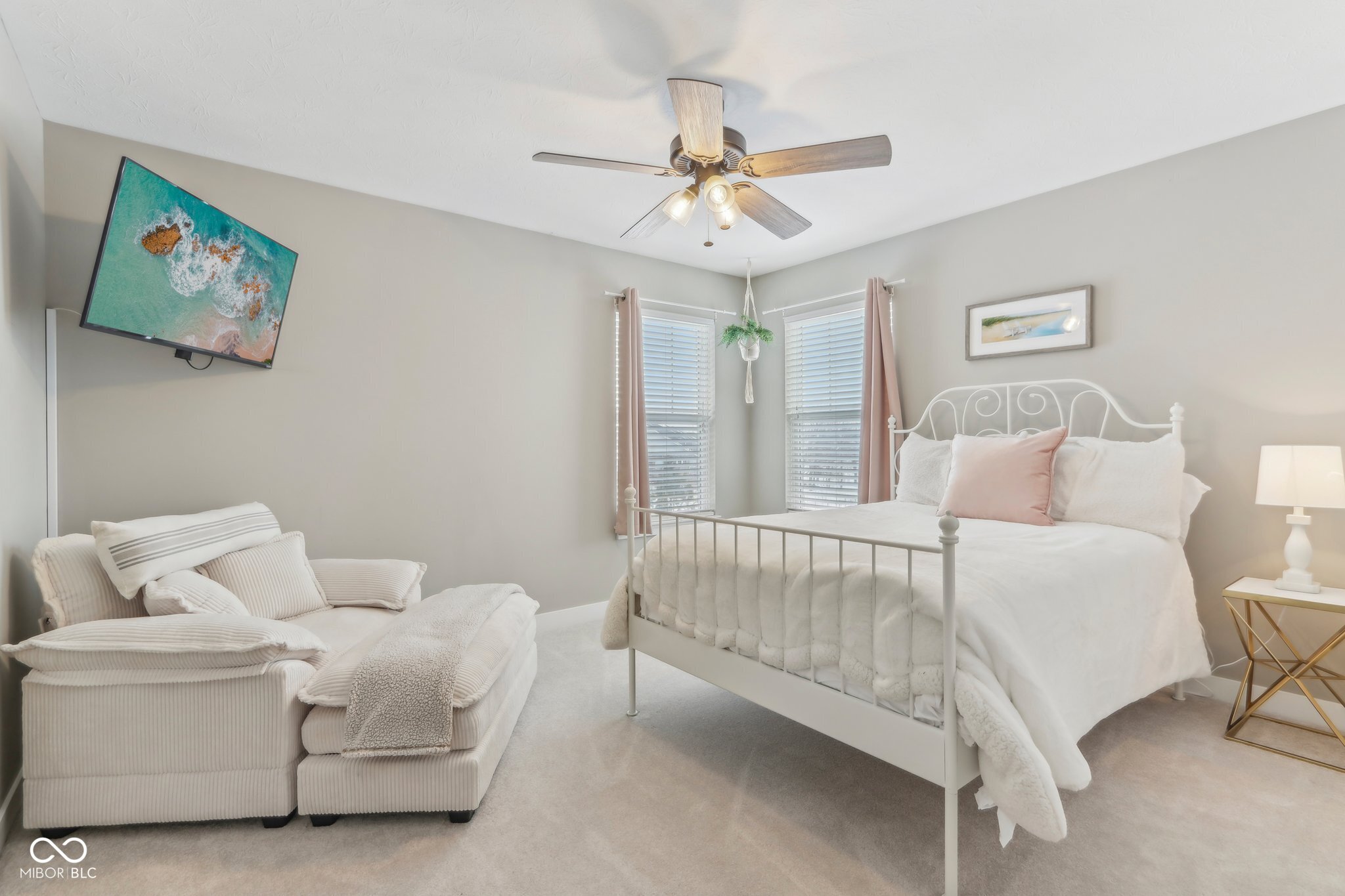 5528 Cottage Grove Lane