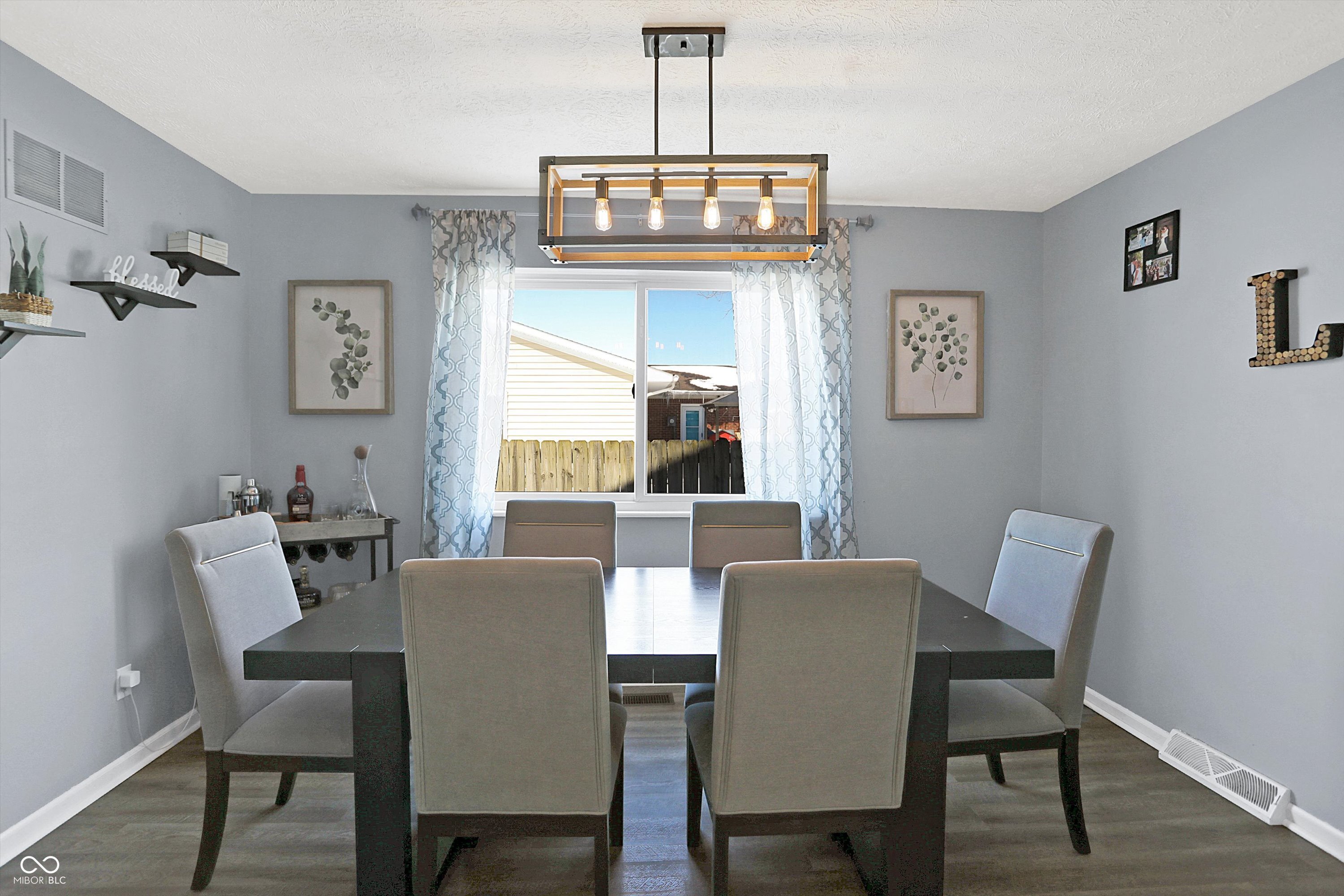 4925 Royal Orbit Court