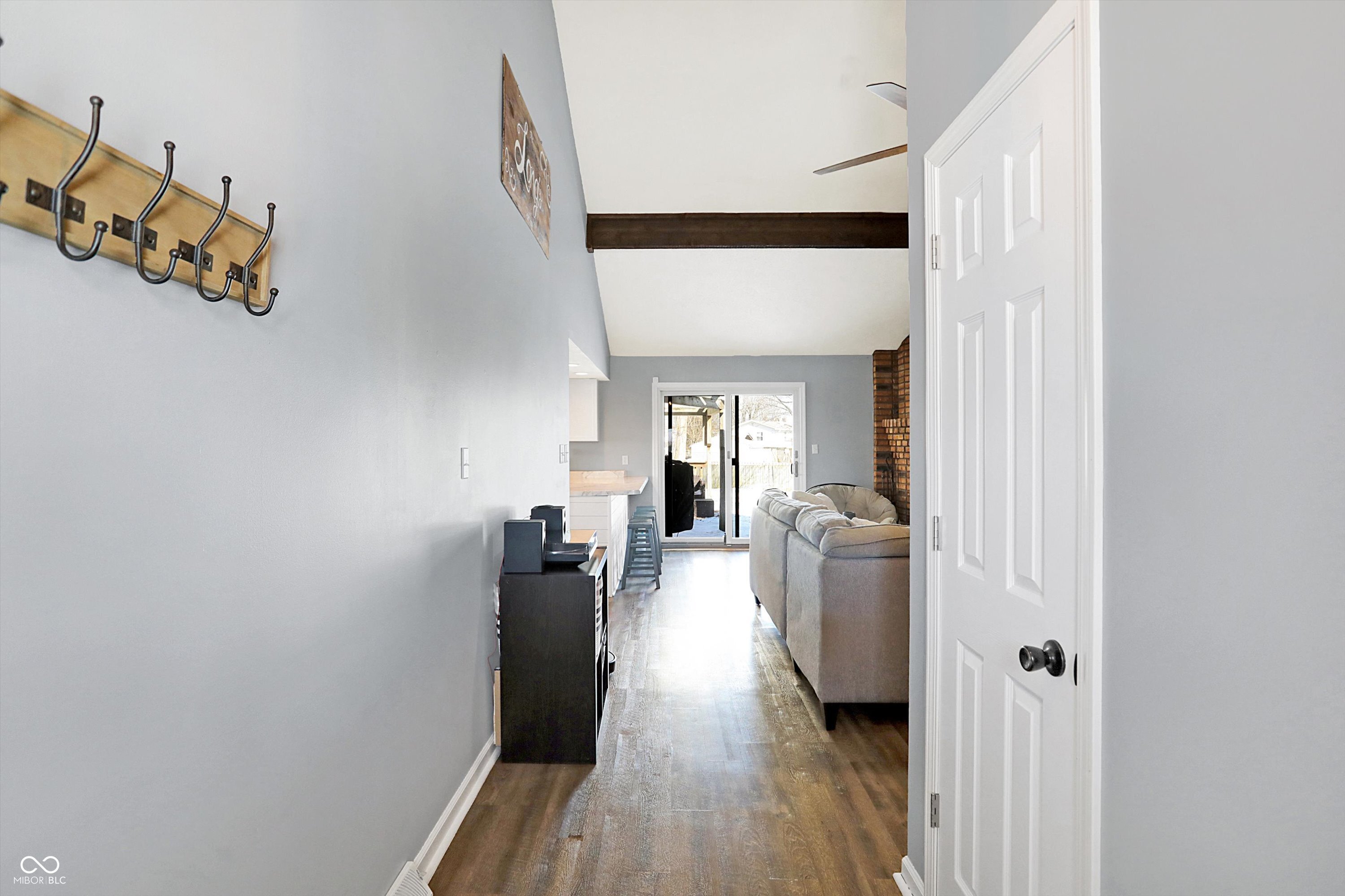 4925 Royal Orbit Court
