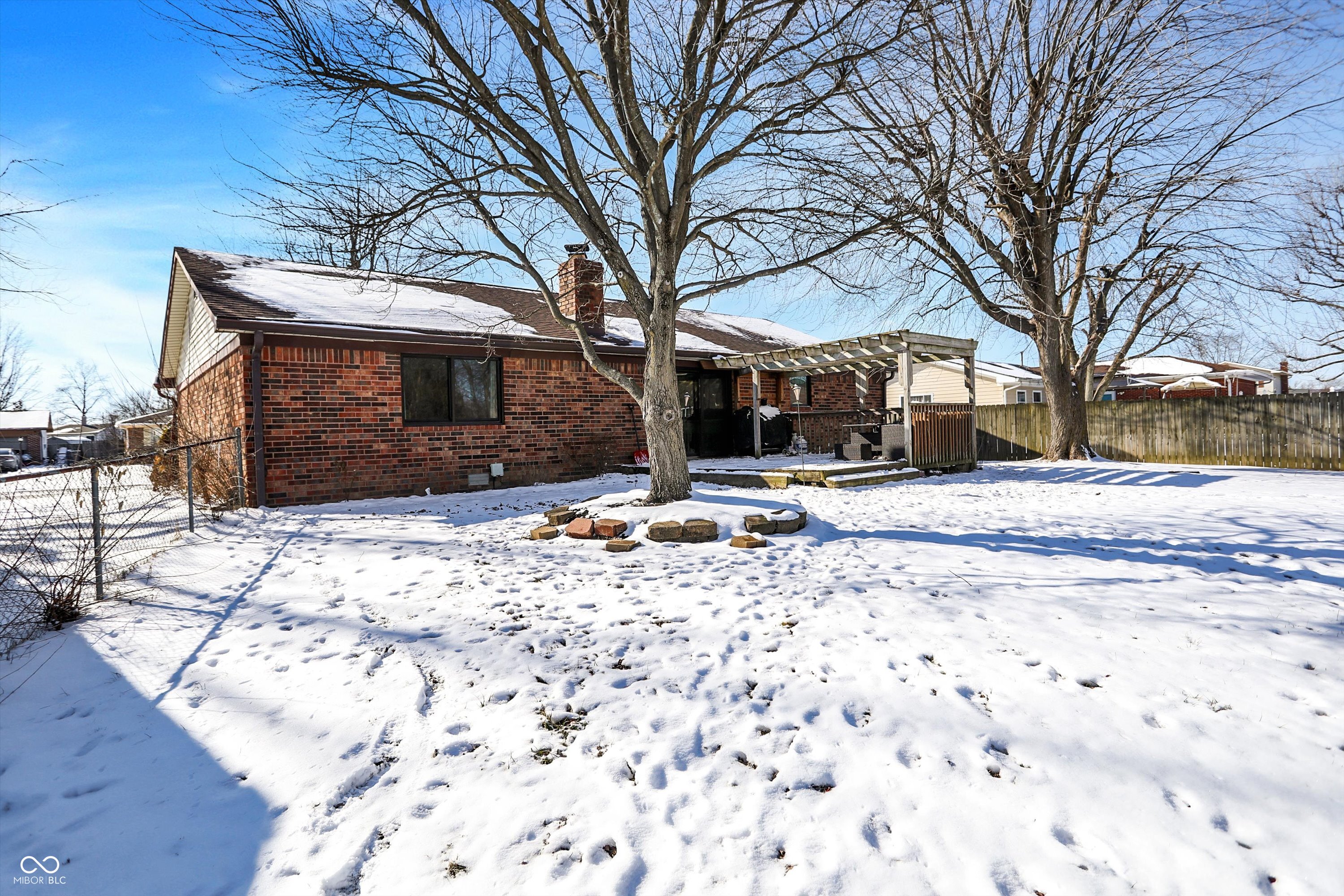 4925 Royal Orbit Court
