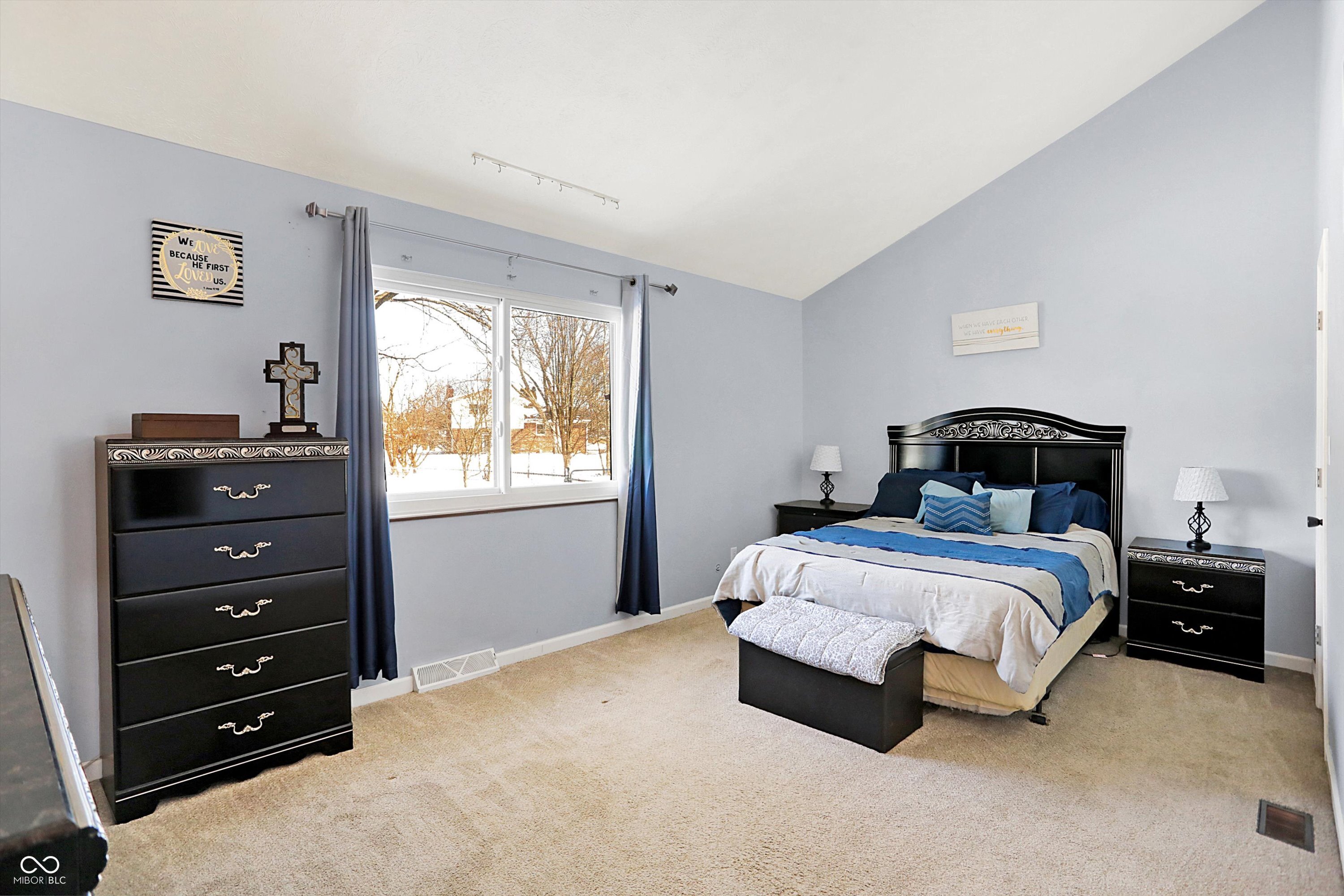 4925 Royal Orbit Court