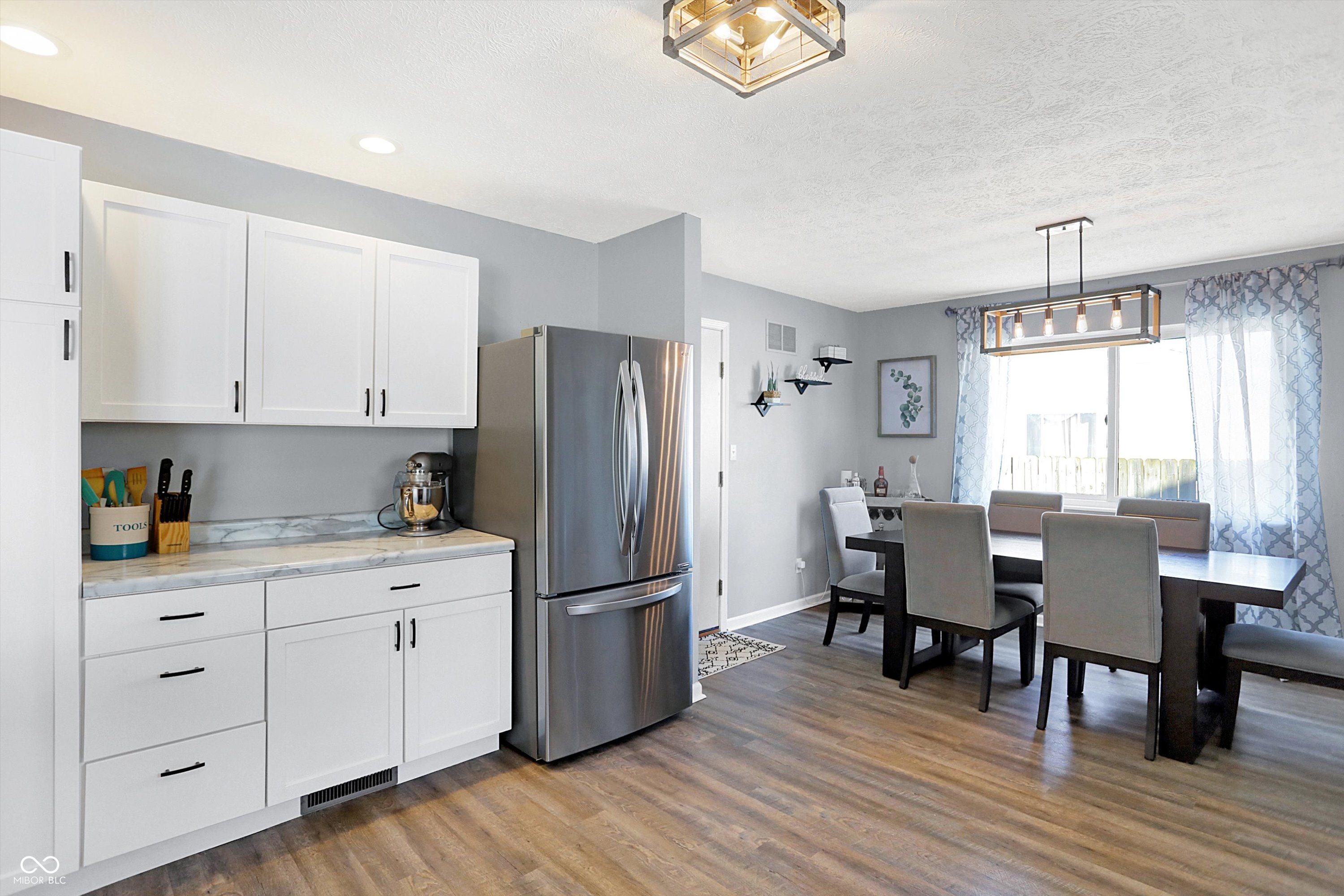 4925 Royal Orbit Court
