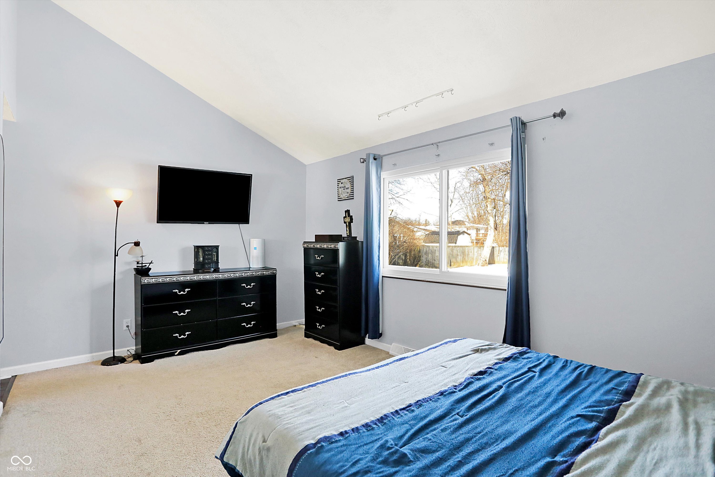 4925 Royal Orbit Court