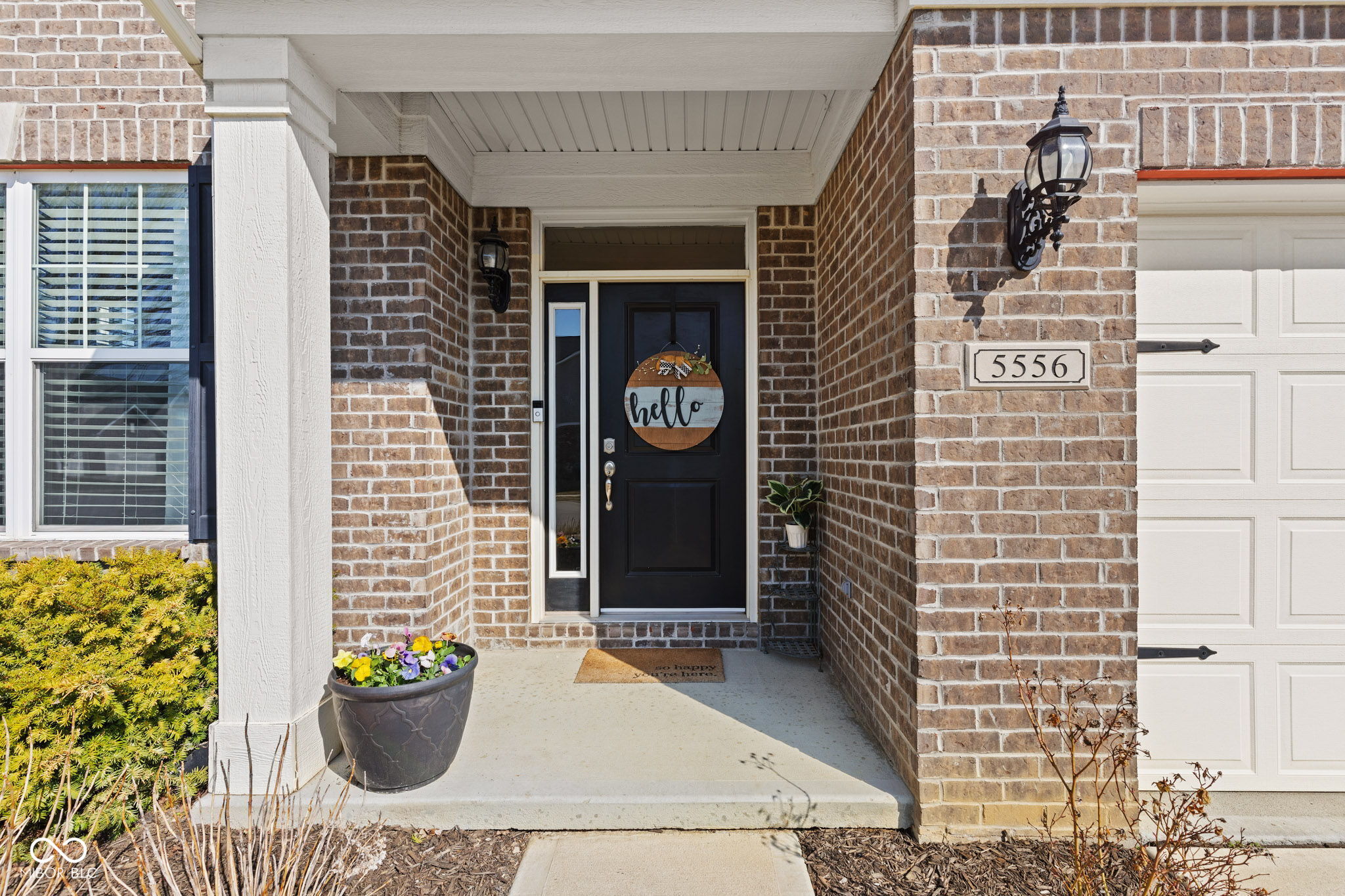 5556 W Compass Point