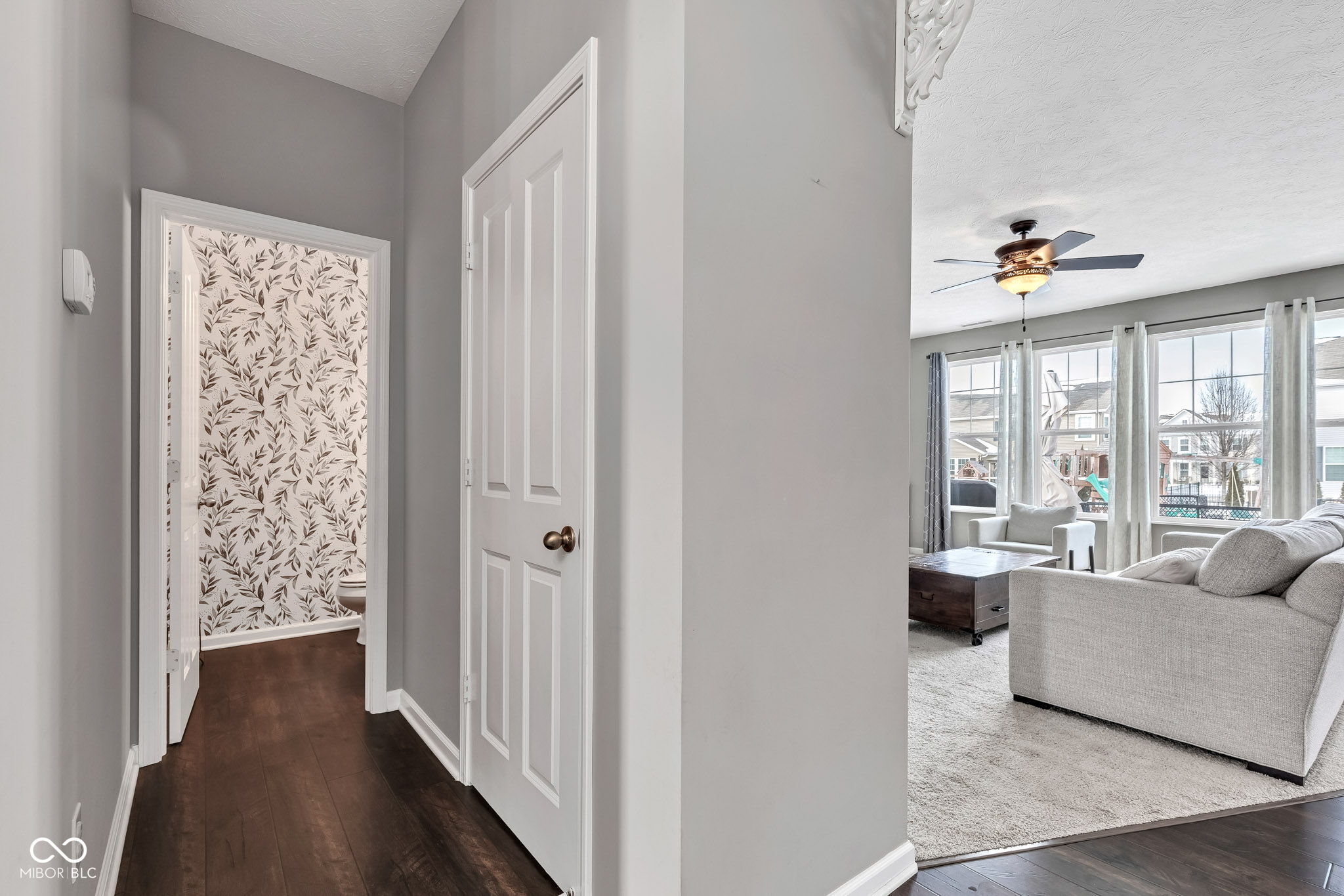 5556 W Compass Point
