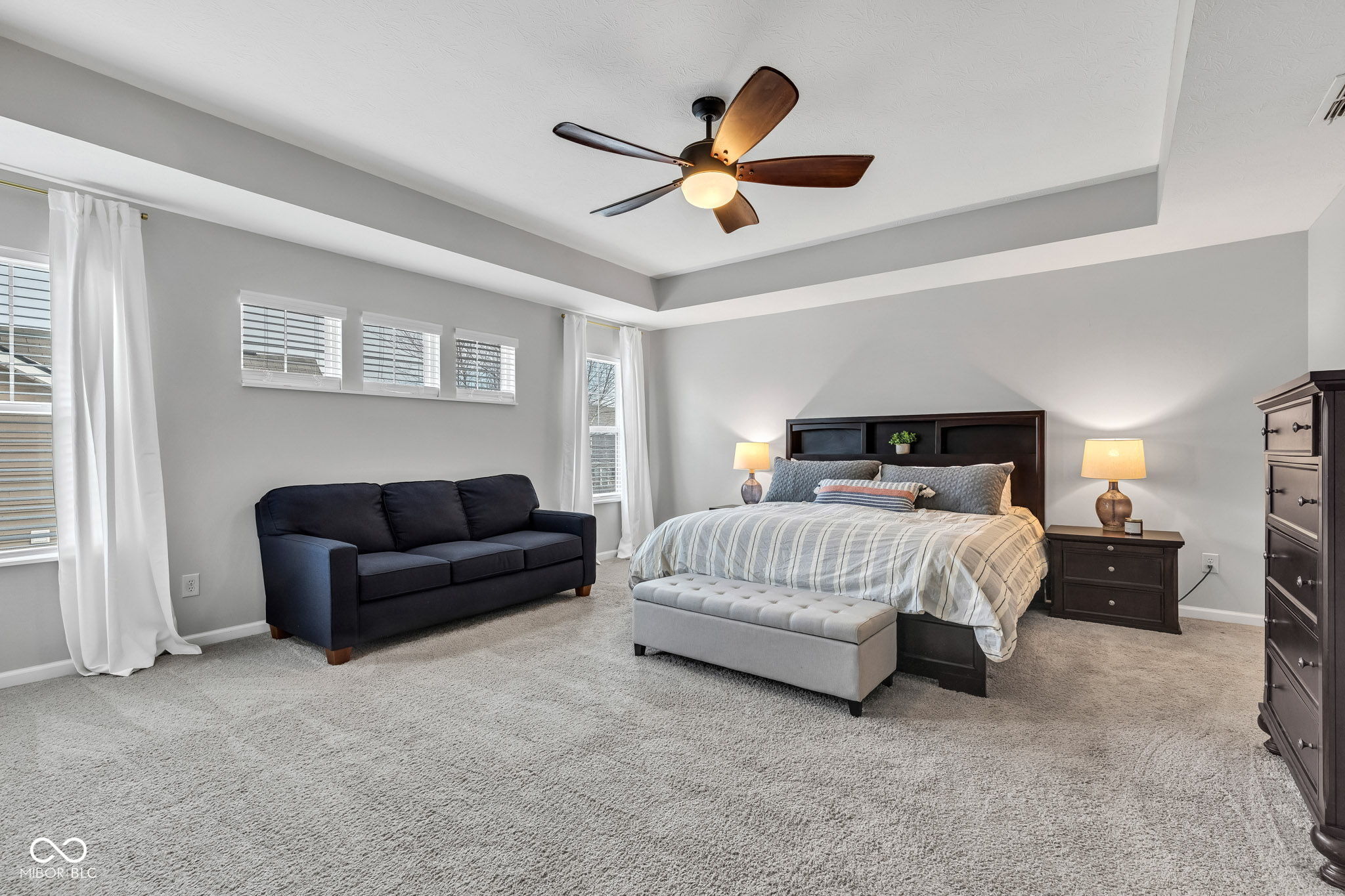 5556 W Compass Point