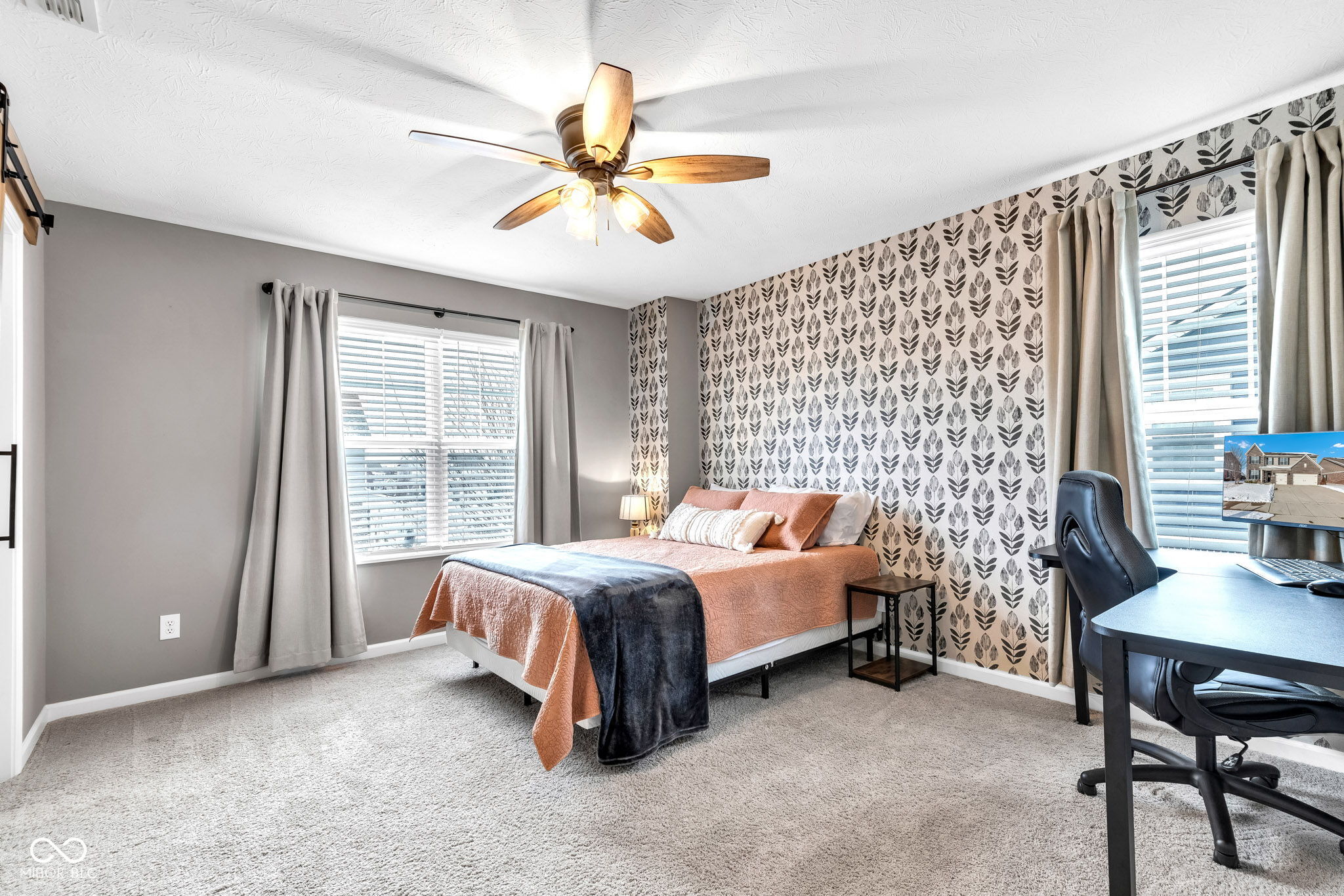5556 W Compass Point