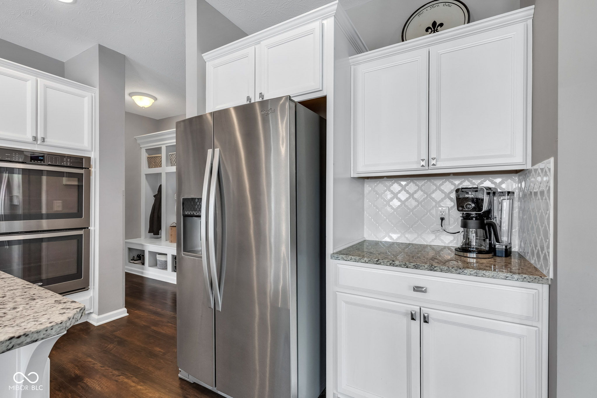 5556 W Compass Point