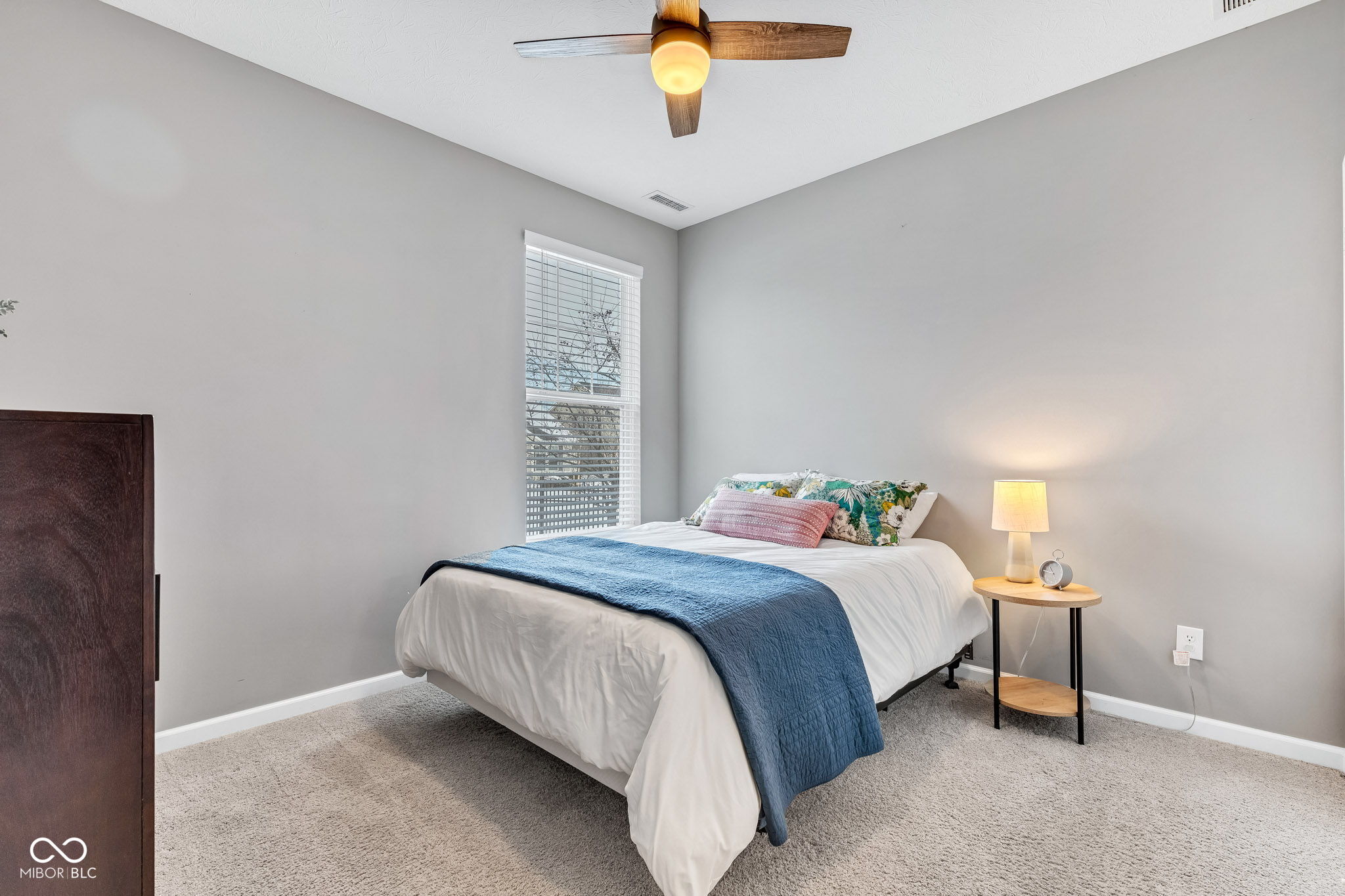 5556 W Compass Point