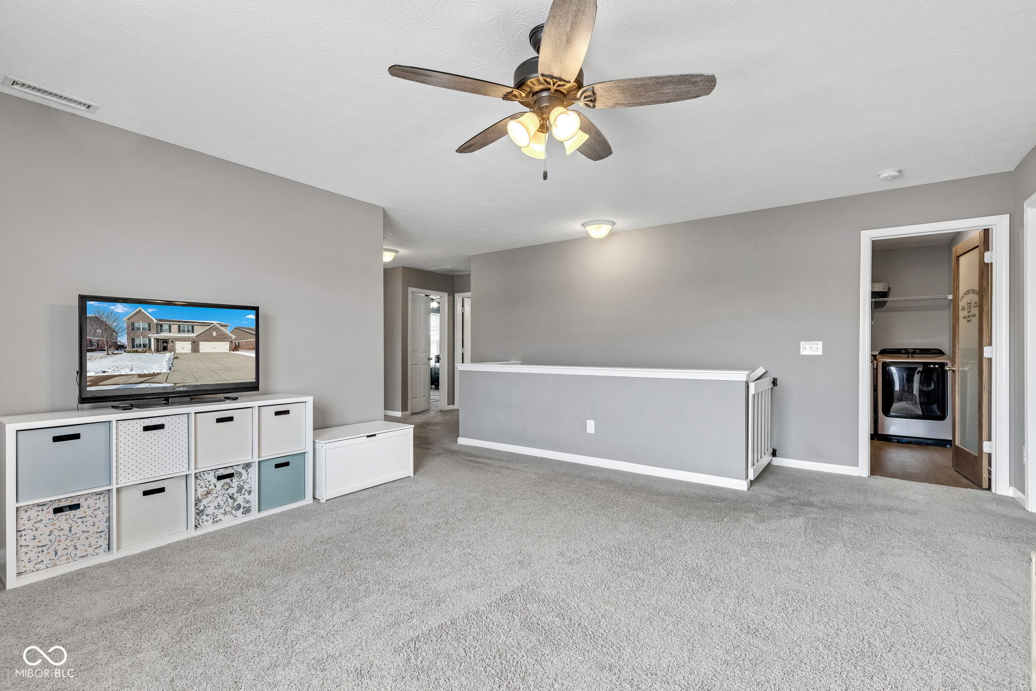 5556 W Compass Point