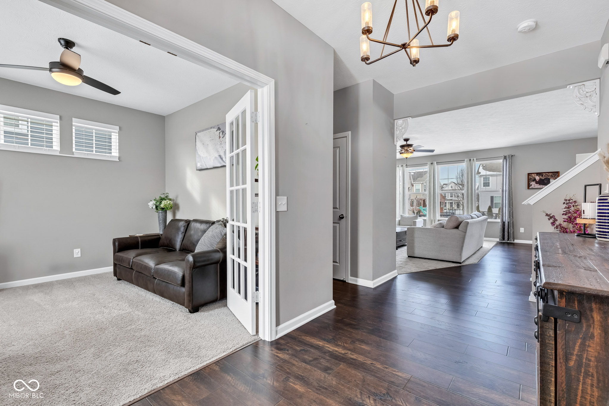5556 W Compass Point