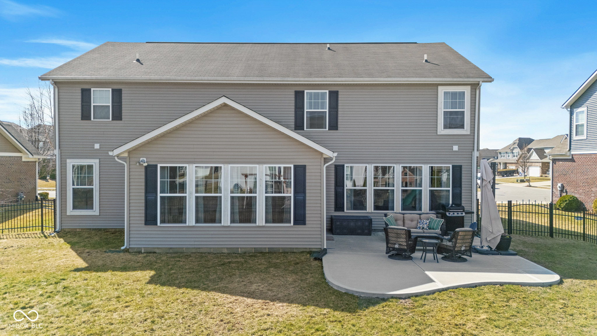 5556 W Compass Point