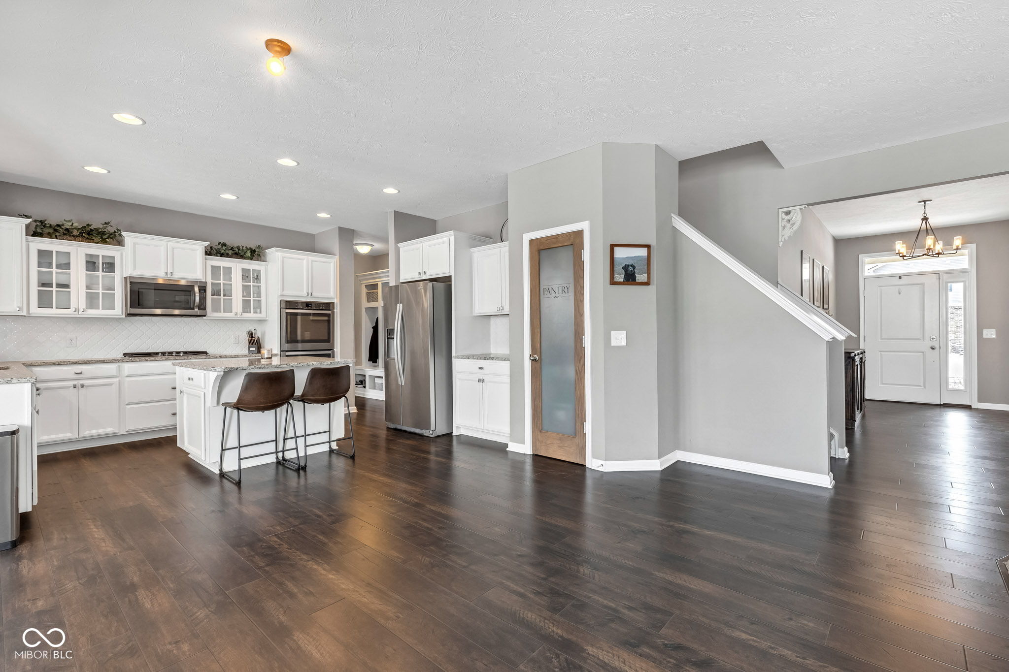 5556 W Compass Point