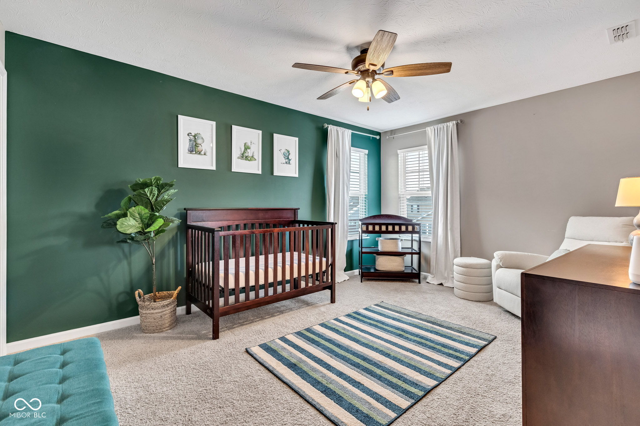 5556 W Compass Point