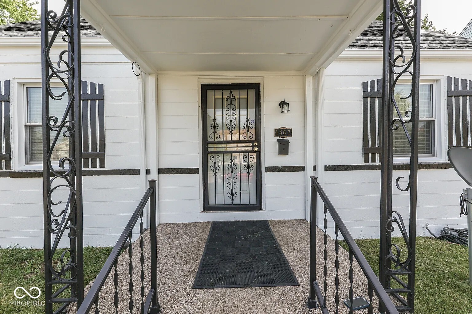 1467 N Euclid Avenue