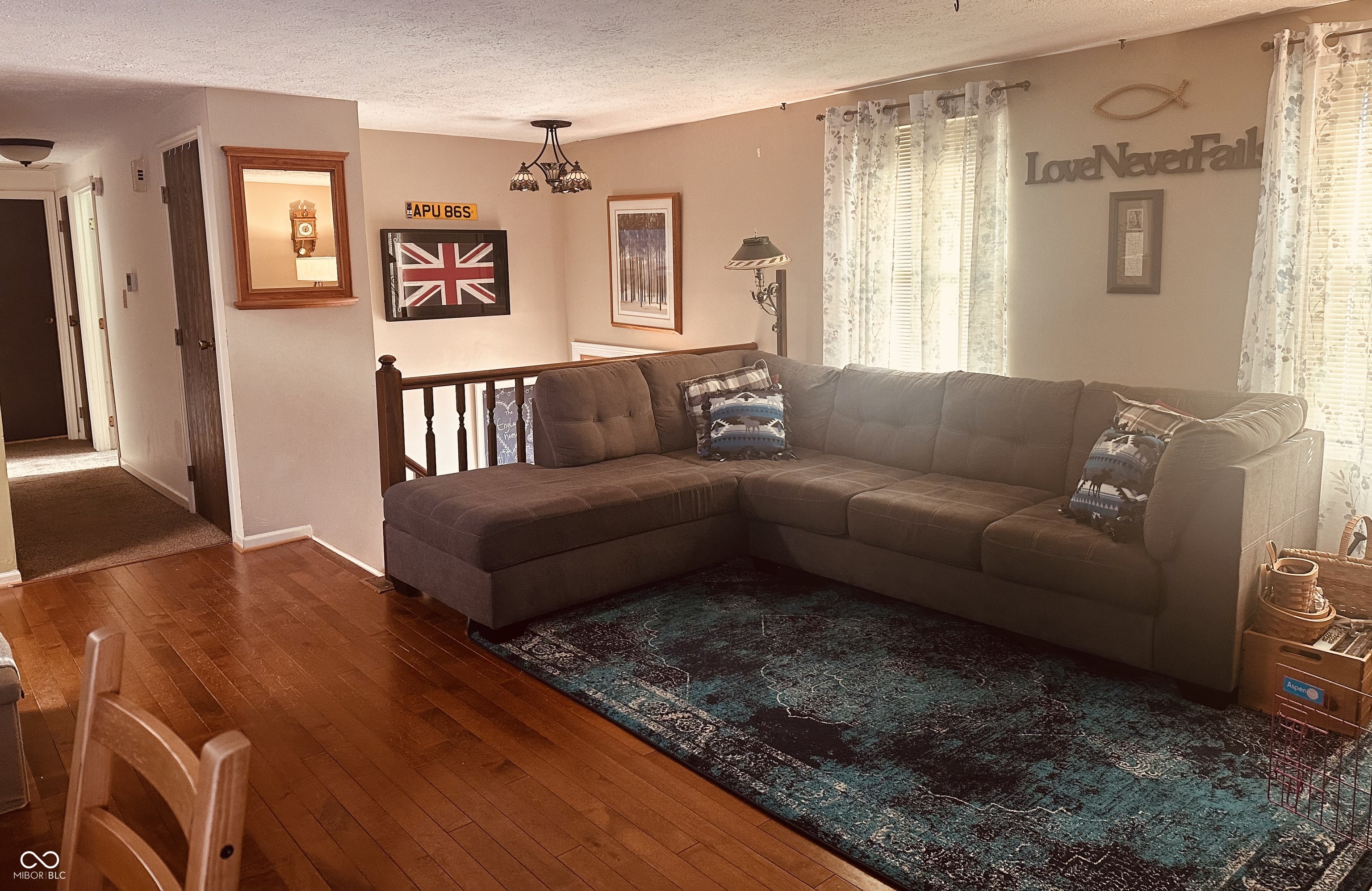 2317 Lincoln Drive