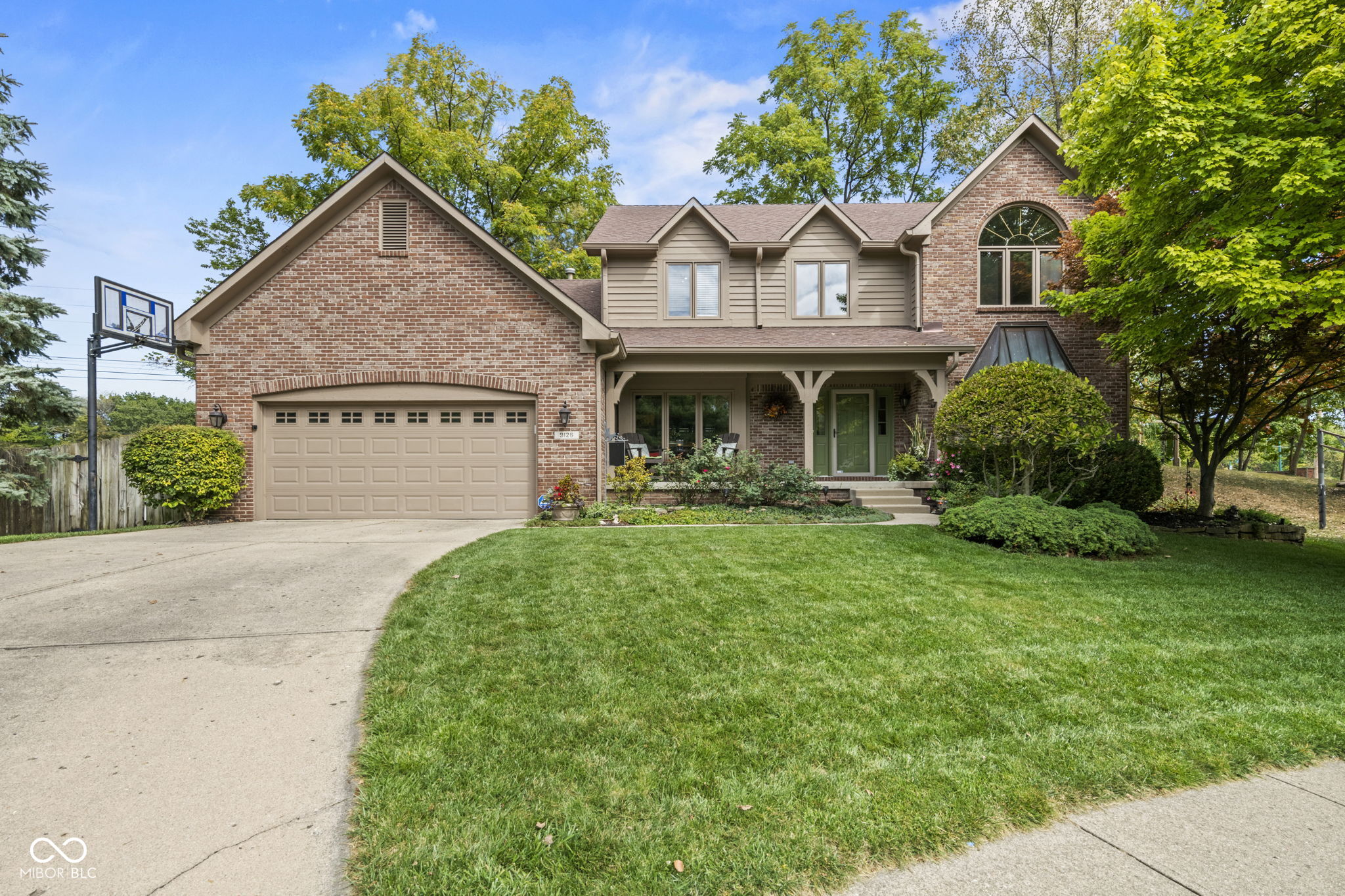 9126 Pinecreek Court