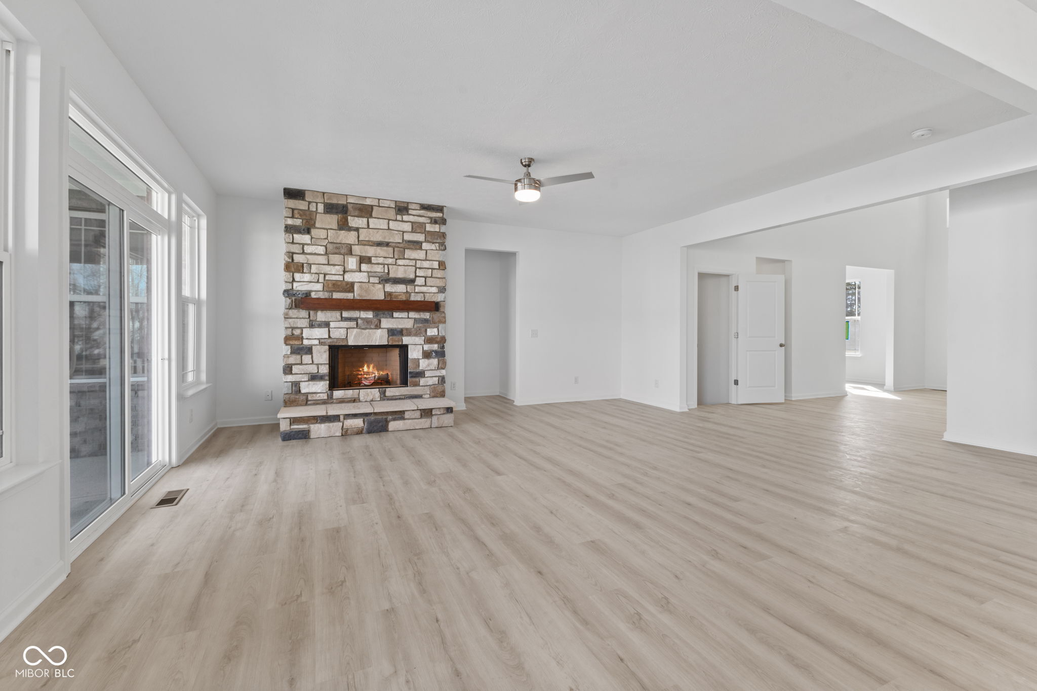 6890 Enclave Drive