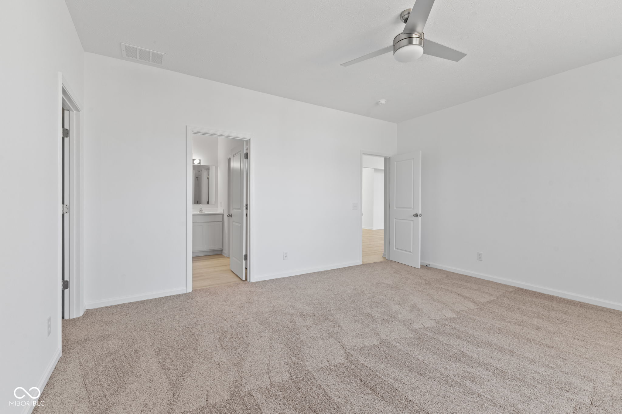 6890 Enclave Drive
