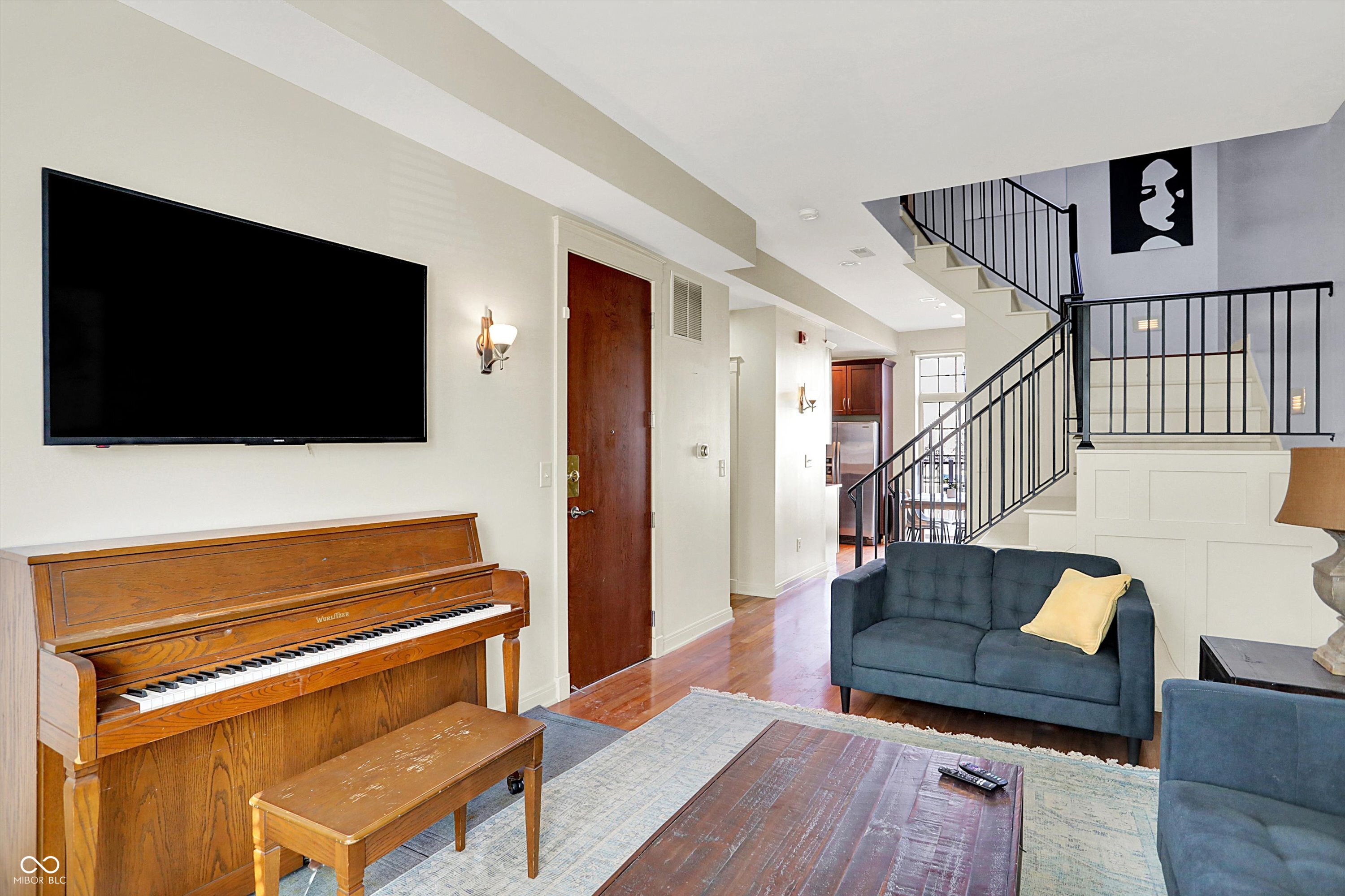 402 E New York Street Unit: 302