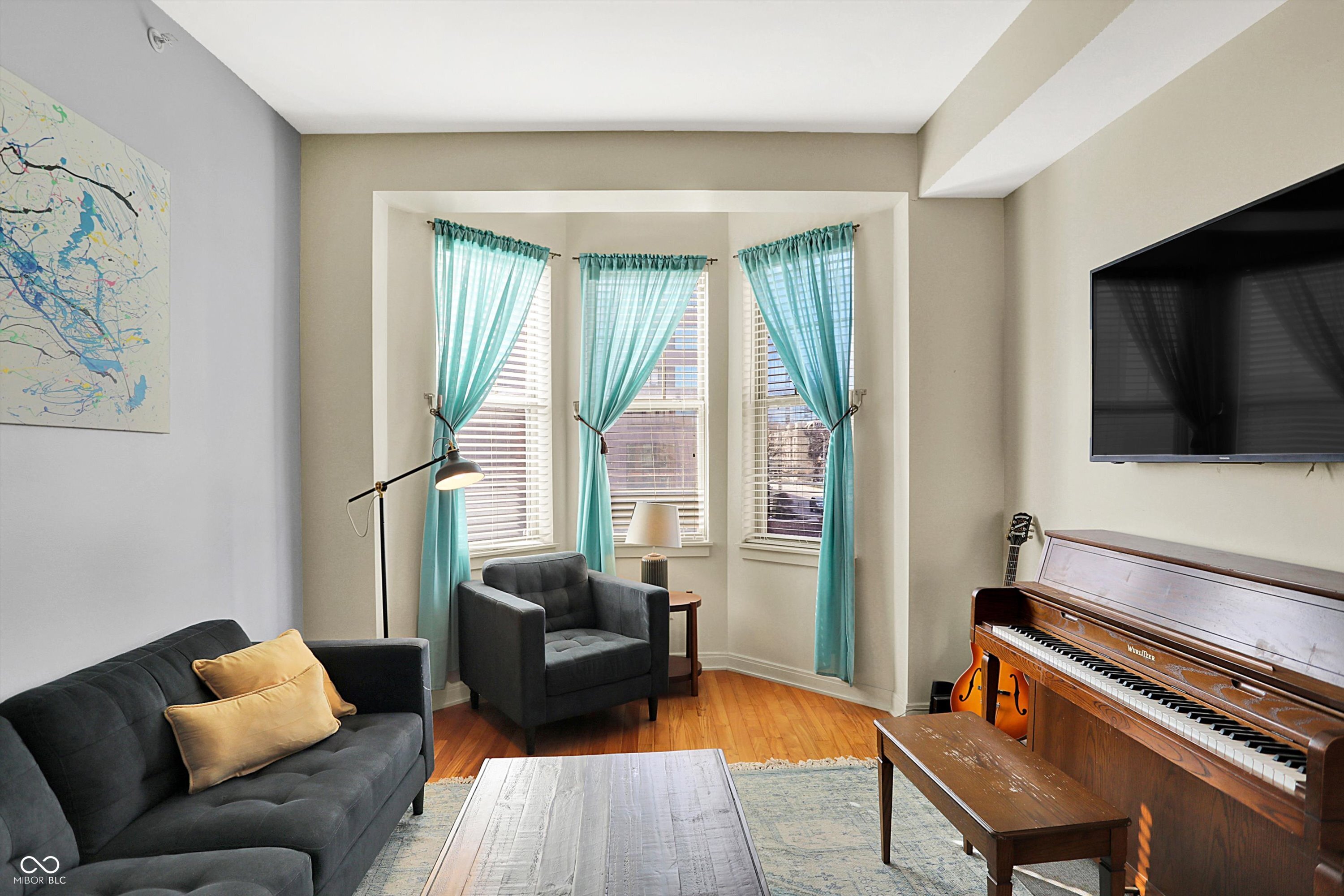 402 E New York Street Unit: 302