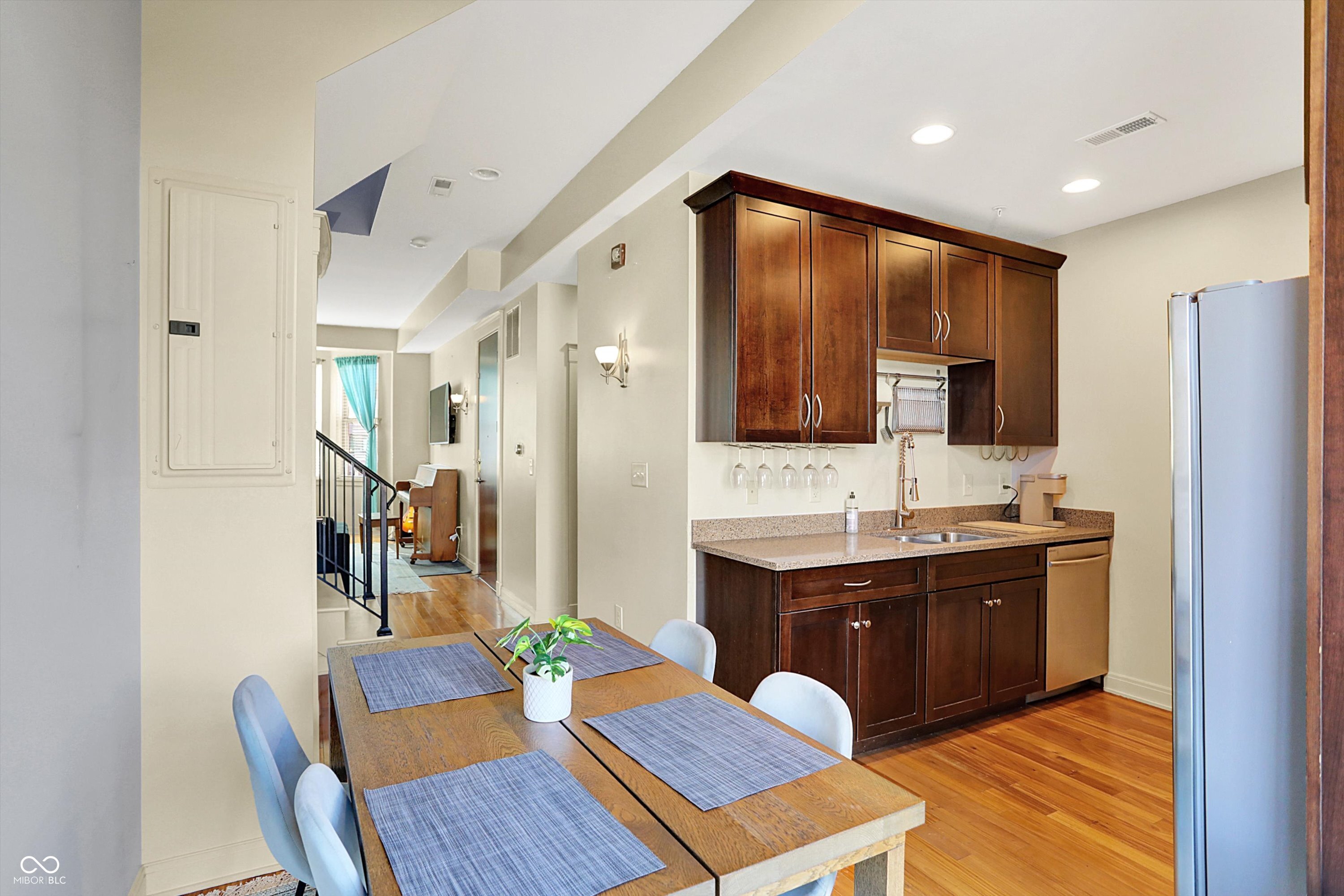 402 E New York Street Unit: 302