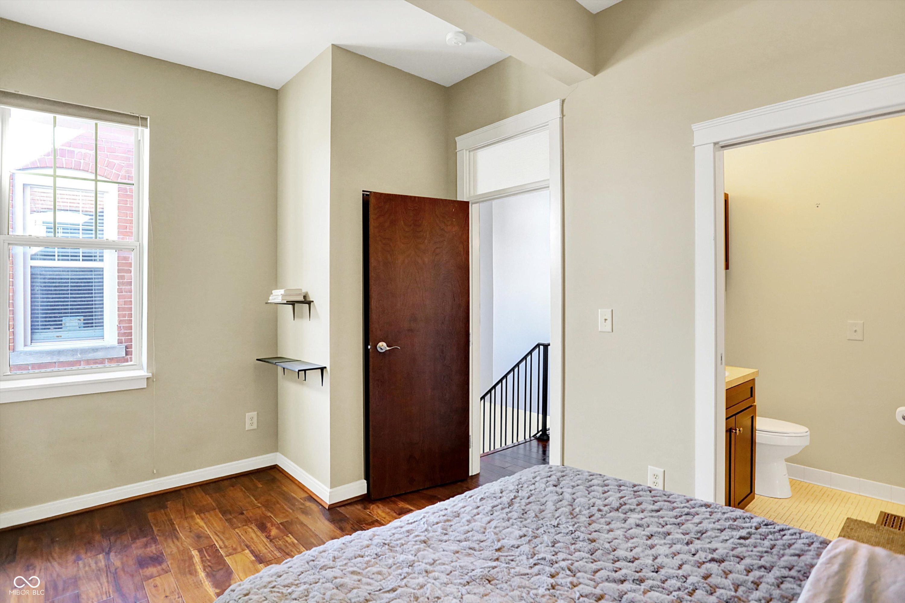 402 E New York Street Unit: 302
