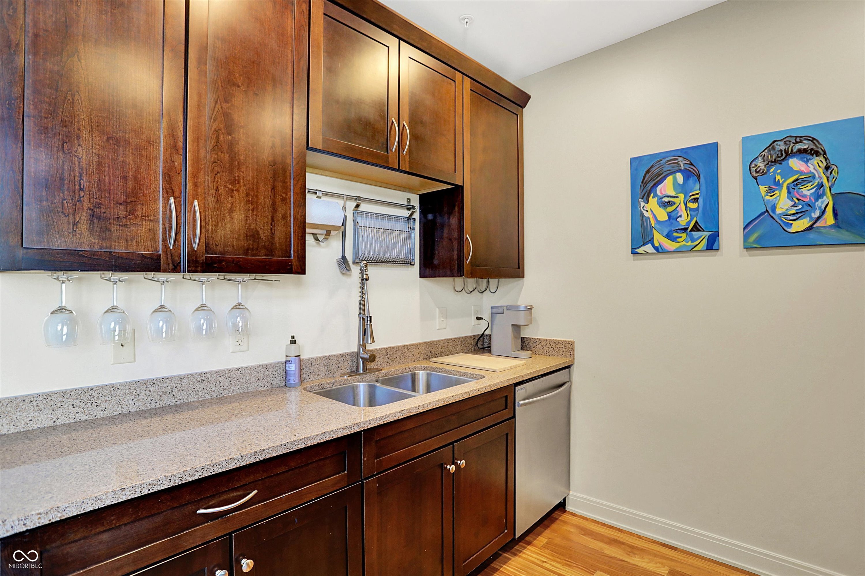 402 E New York Street Unit: 302