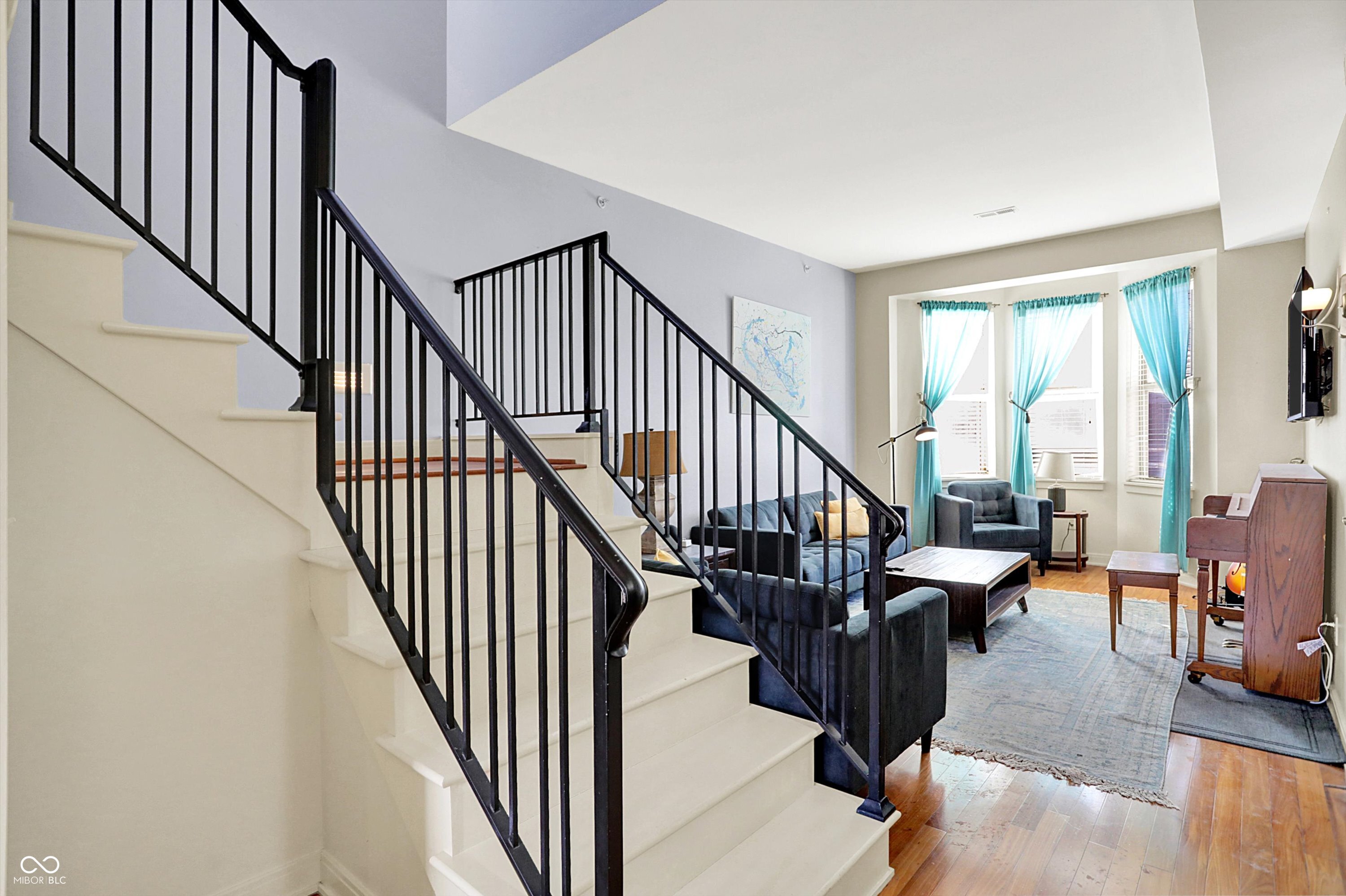 402 E New York Street Unit: 302