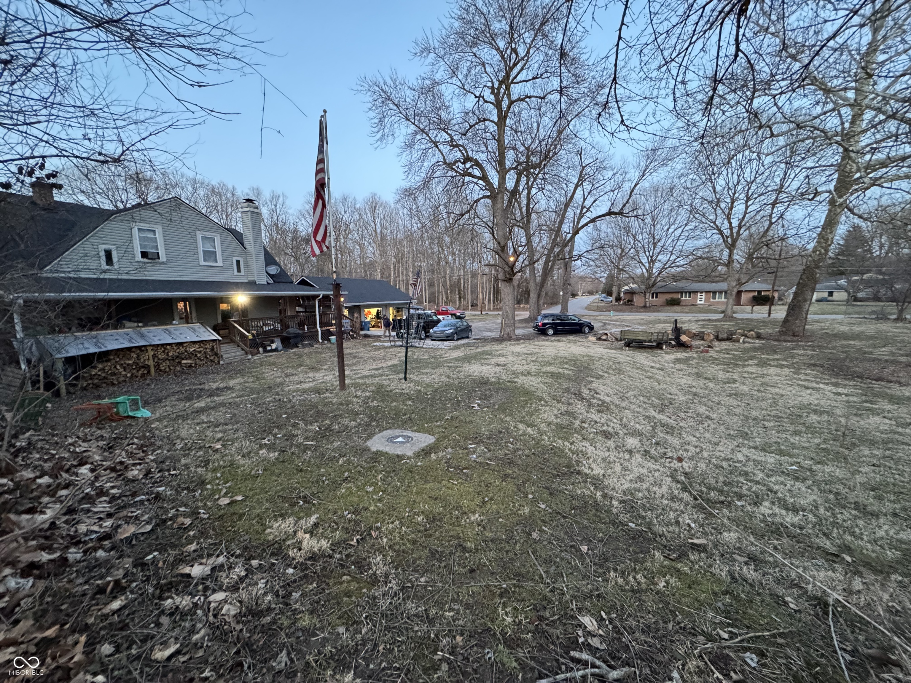 5202 Riverview Drive