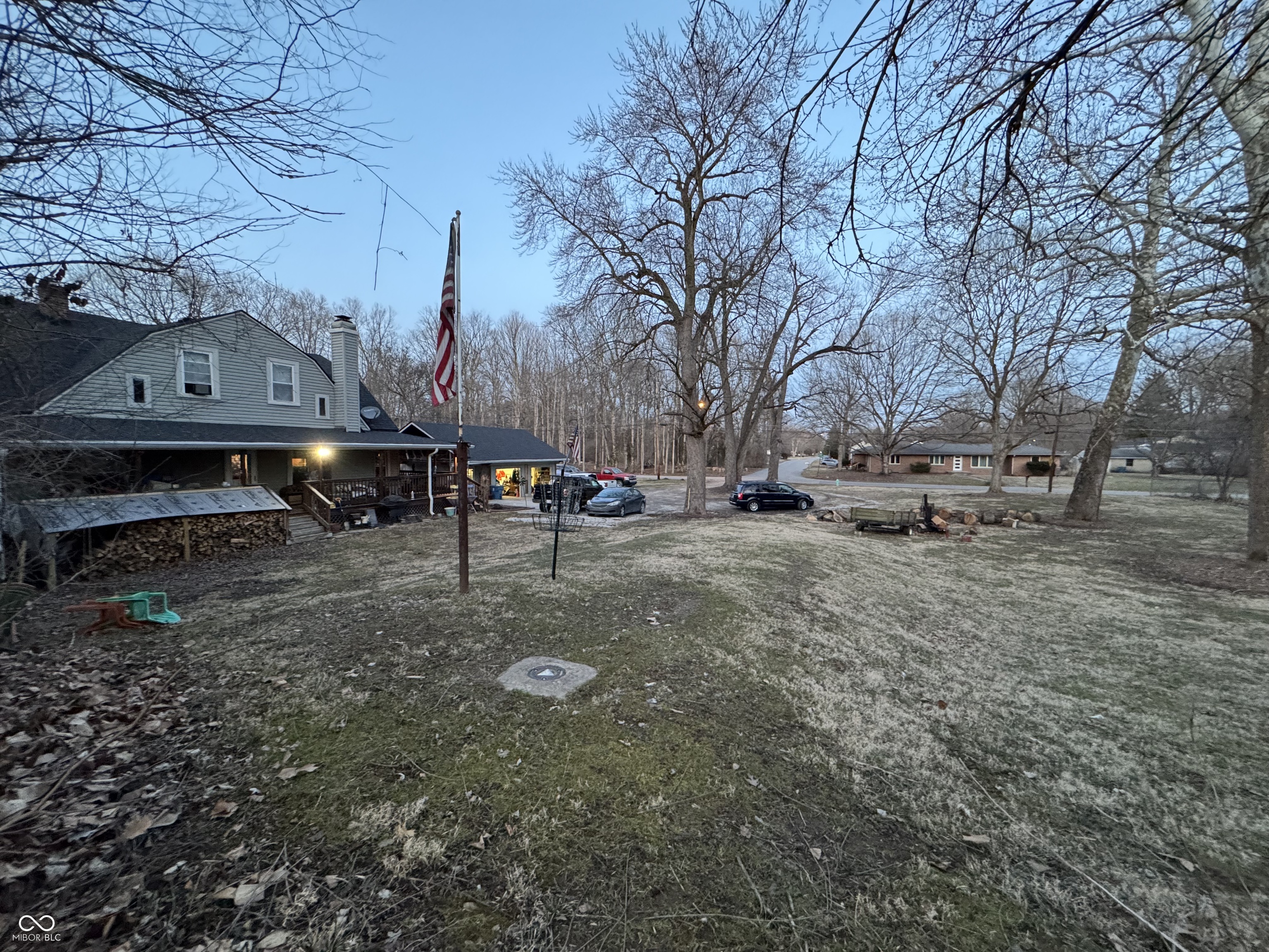 5202 Riverview Drive